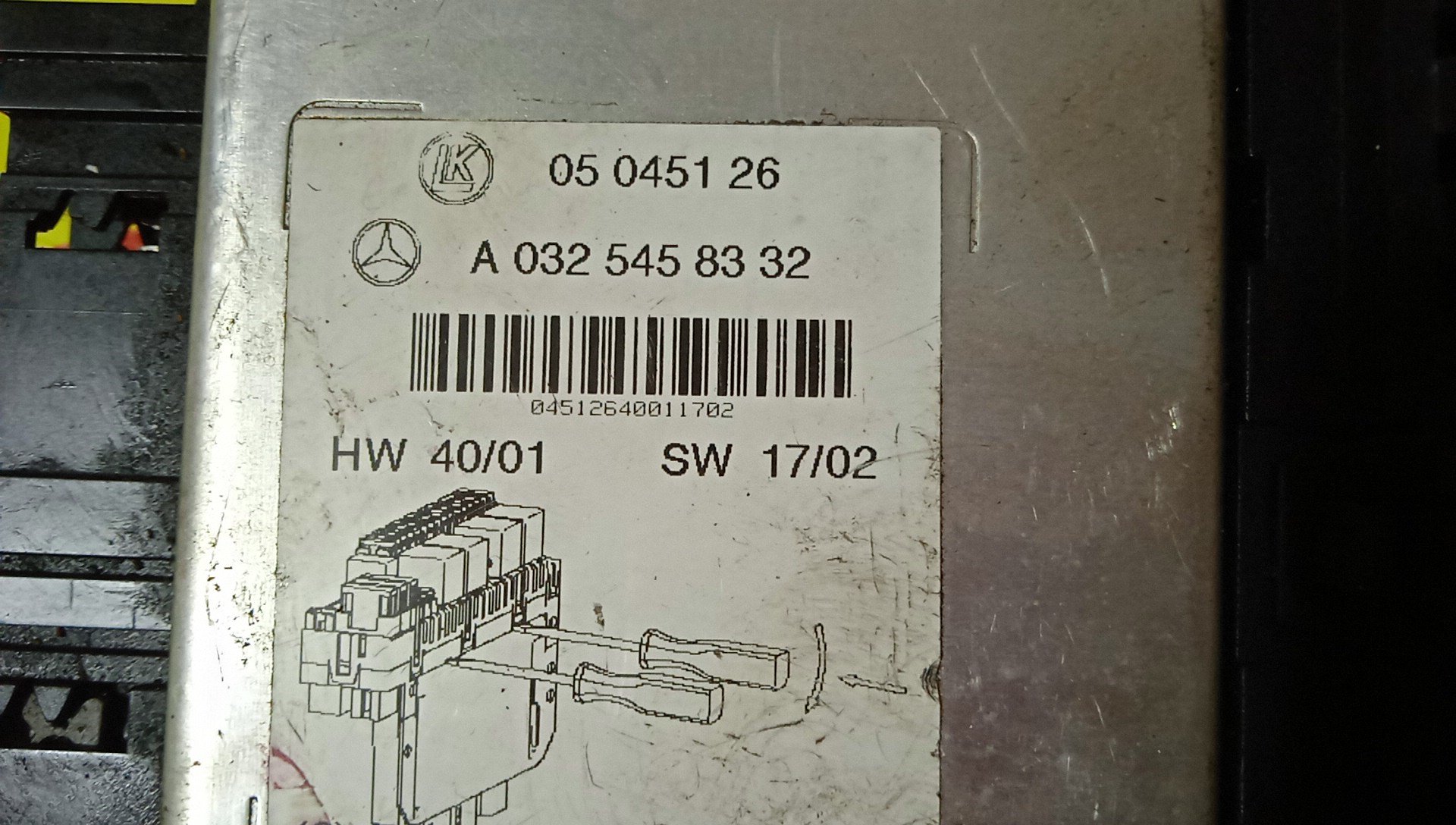 БЛОК ПРЕДОХРАНИТЕЛЕЙ ПОД КАПОТ/MERC/C-CLASS/S-CLASS/V220/W220/C215/M112E28/M112E32/M112E37/M113E43/M113E50/M113E55/M137E58/M137E63/M275E55/M275E60/OM613LA/OM628/OM648/A0325458332/F/R