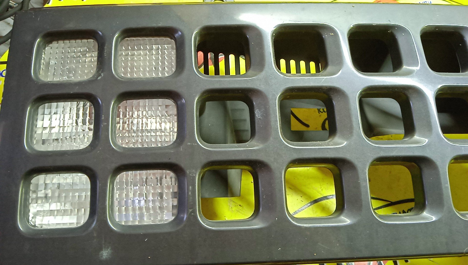 РЕШЕТКА РАДИАТОРА/NIS/CUBE/BNZ11/BZ11/YZ11/1 МОДЕЛЬ/623103U000