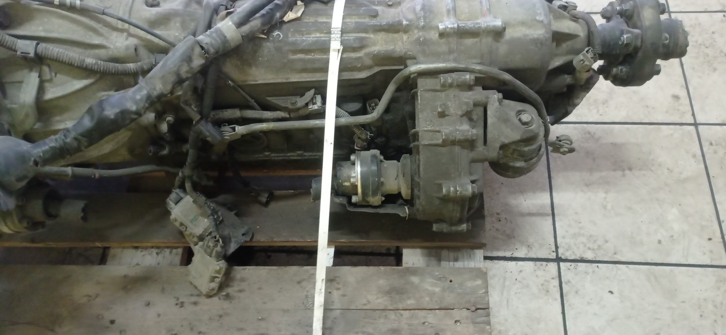 ДВС/TOY/1UZ-FE/LEXUS/CELSIOR/CROWN MAJESTA/LS400/SOARER/UCF10/UCF11/UCF20/UCF21/UZS141/UZS147/UZS151/UZS157/UZZ32/НЕ VVTI/4WD/1900050150/1900050151