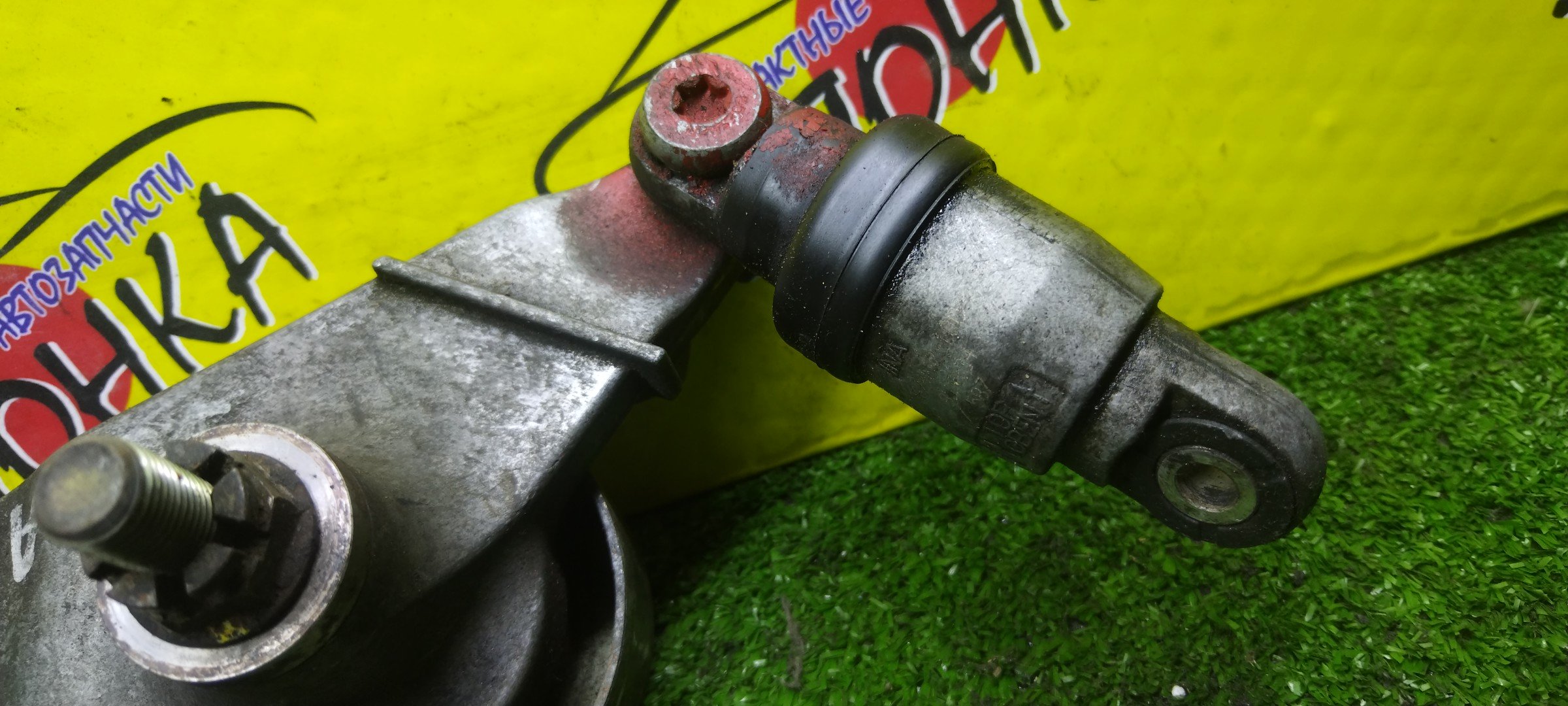 НАТЯЖИТЕЛЬ ПРИВОДНОГО РЕМНЯ/HON/J20A/J25A/J30A/С РОЛИКОМ