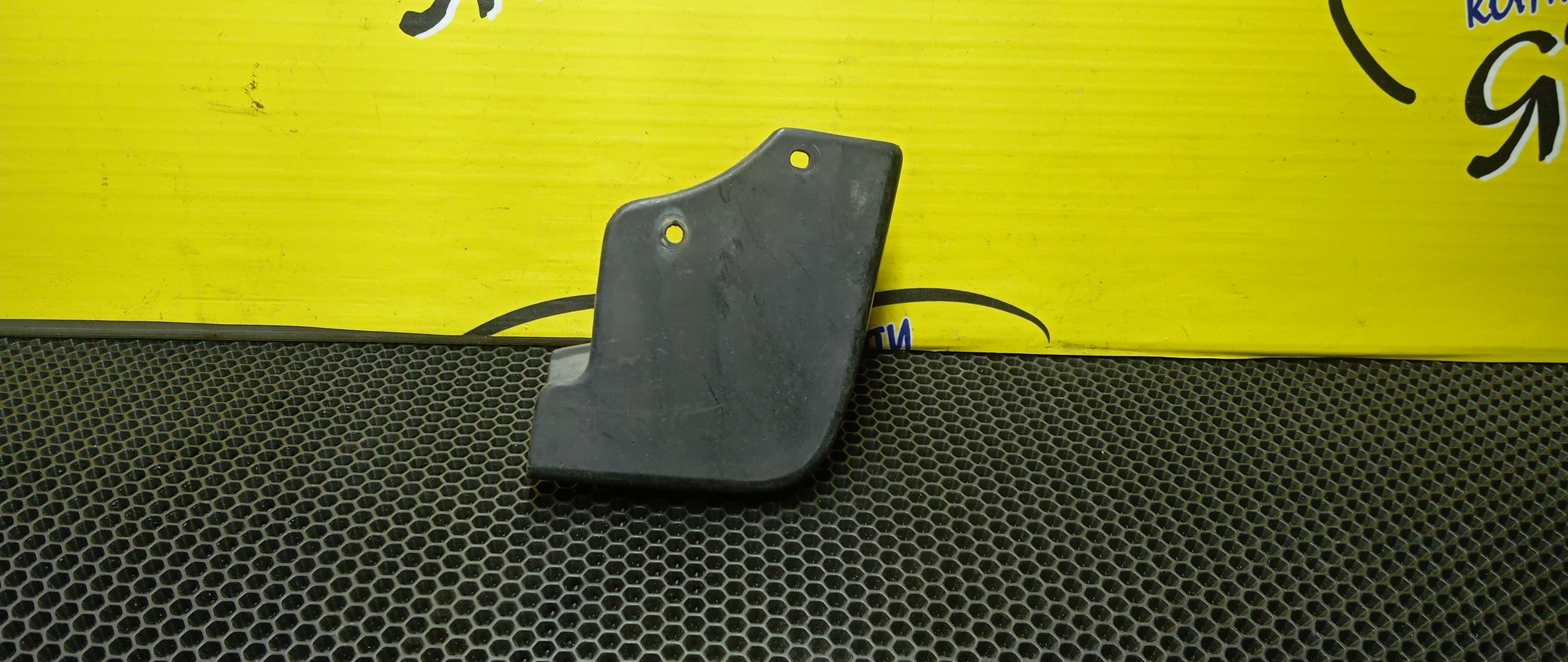 БРЫЗГОВИК/NIS/CEDRIC/GLORIA/Y34/B/L