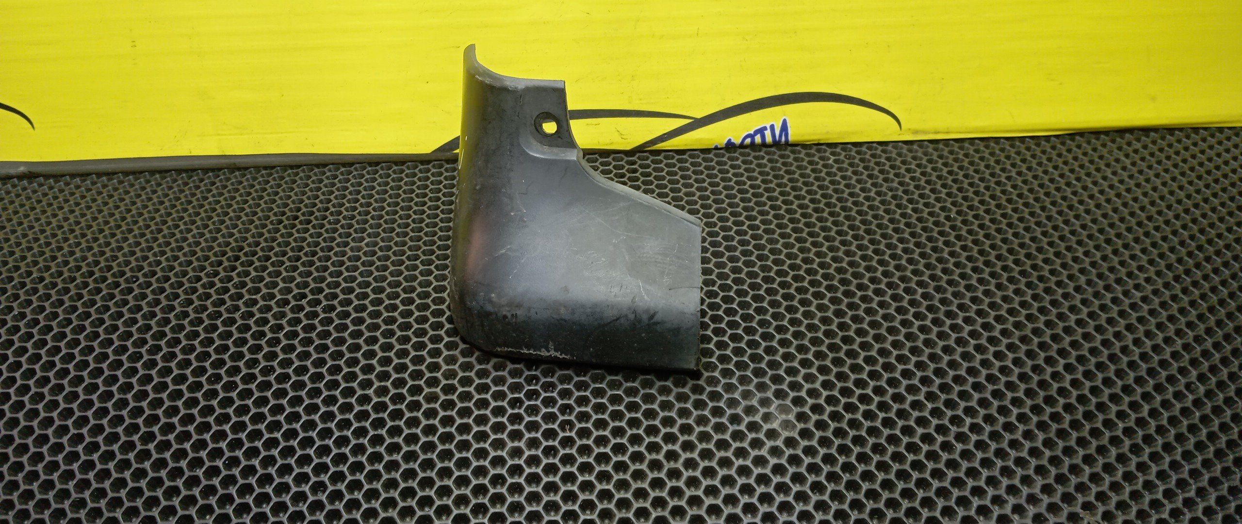 БРЫЗГОВИК/NIS/CEDRIC/GLORIA/Y34/B/L