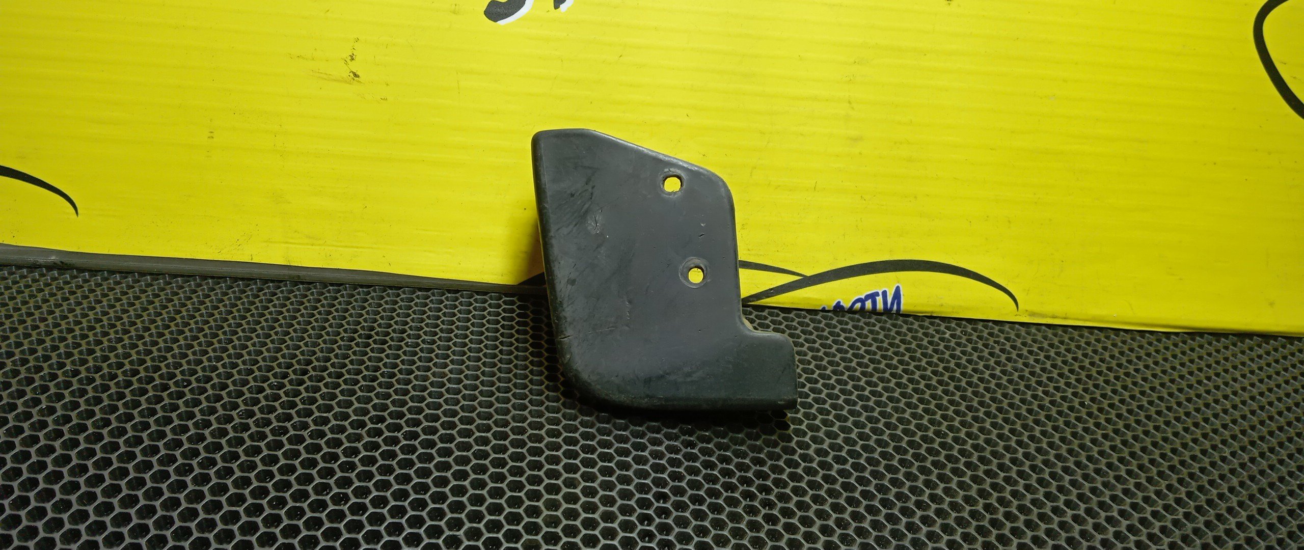 БРЫЗГОВИК/NIS/CEDRIC/GLORIA/Y34/F/R