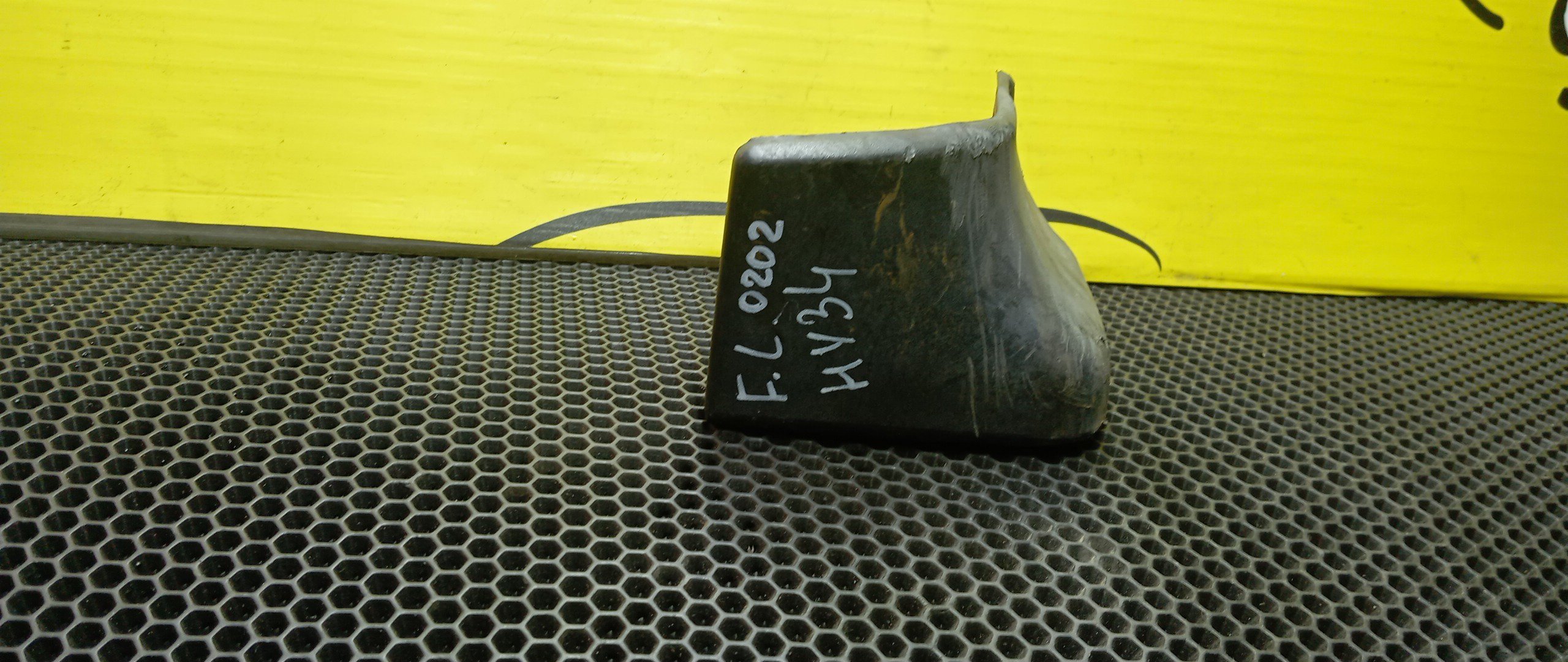 БРЫЗГОВИК/NIS/CEDRIC/GLORIA/Y34/F/L