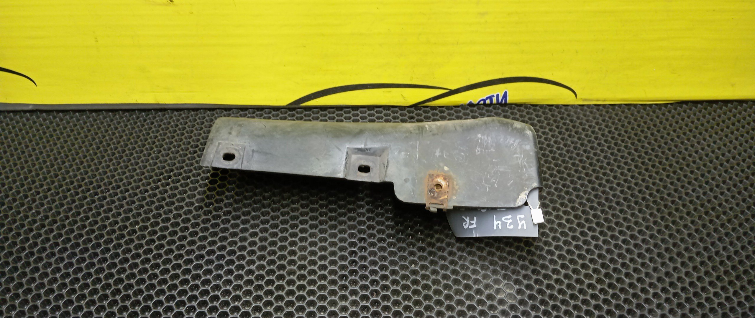 БРЫЗГОВИК/NIS/CEDRIC/GLORIA/Y34/F/R