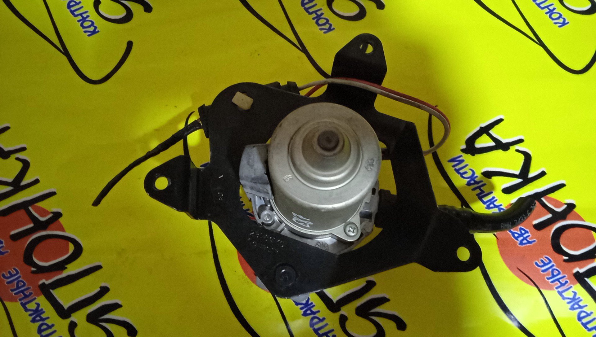 ВАКУУМНЫЙ НАСОС/BMW/1-SERIES/X1/X3/E81/E84/E87/676902901