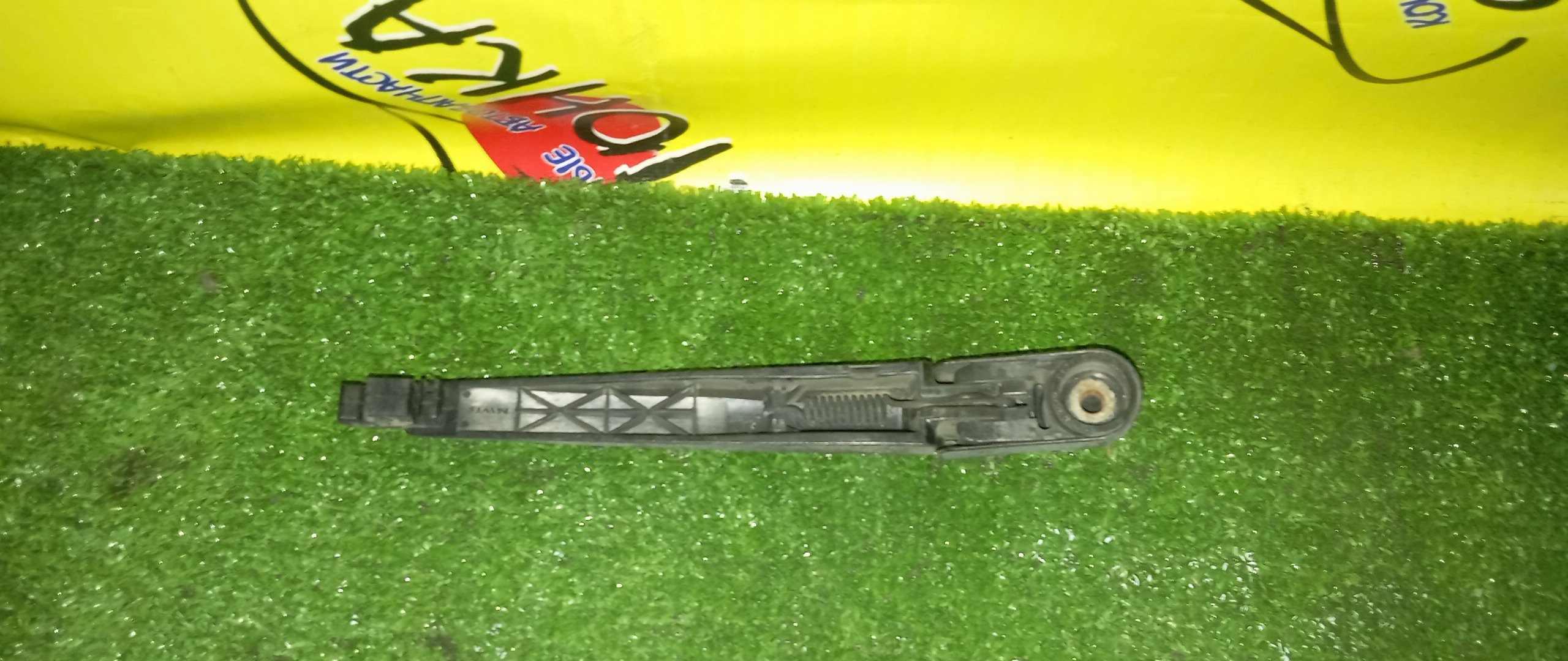 ДВОРНИК ЗАДНЕЙ ДВЕРИ/SUZ/ESCUDO/TD94W