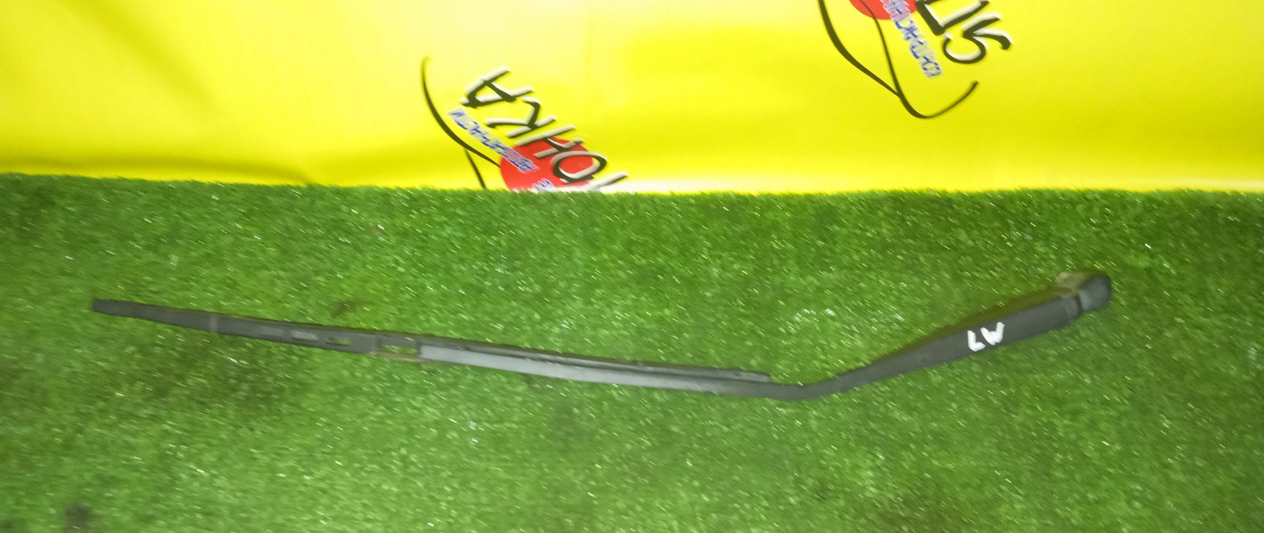 ДВОРНИК ЗАДНЕЙ ДВЕРИ/LVLR/LVLW/LV5W/LVEW/MAZ/MPV