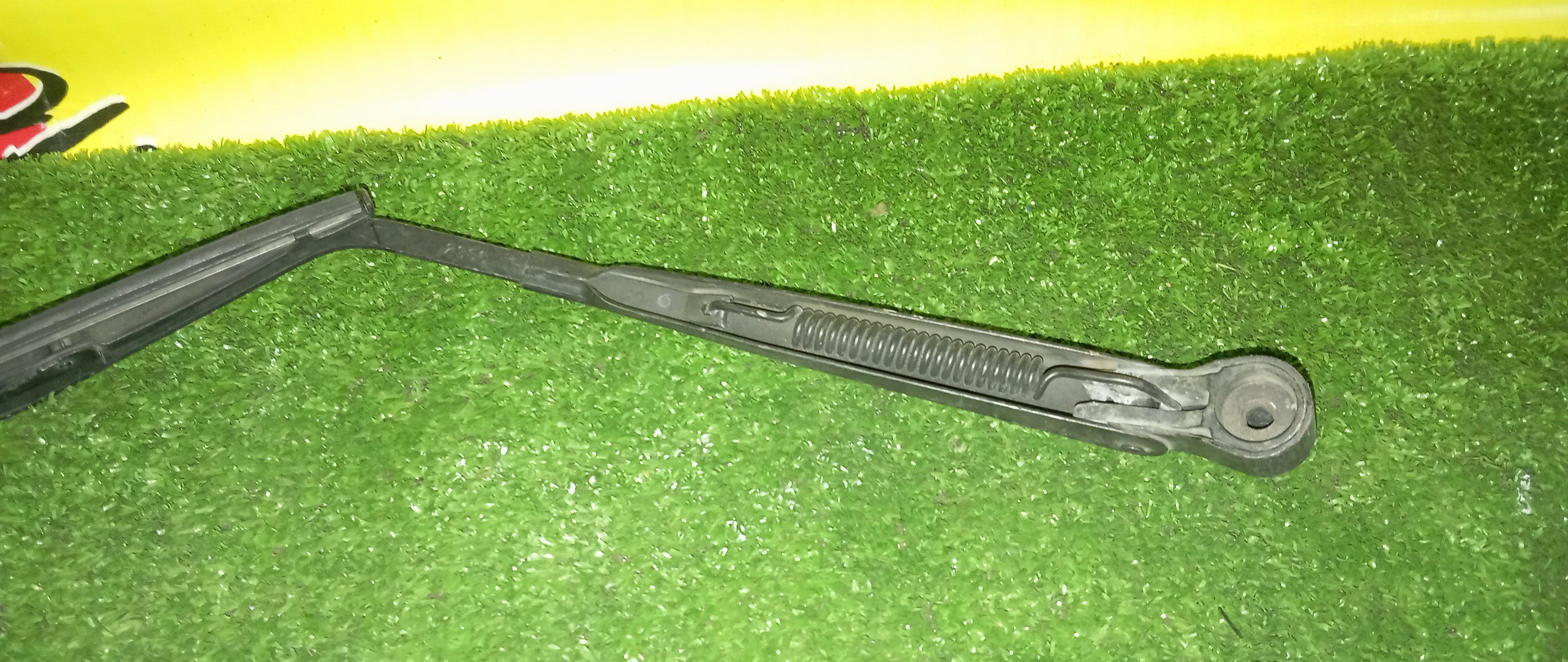 ДВОРНИК ЗАДНЕЙ ДВЕРИ/MMC/PAJERO IO/H77W