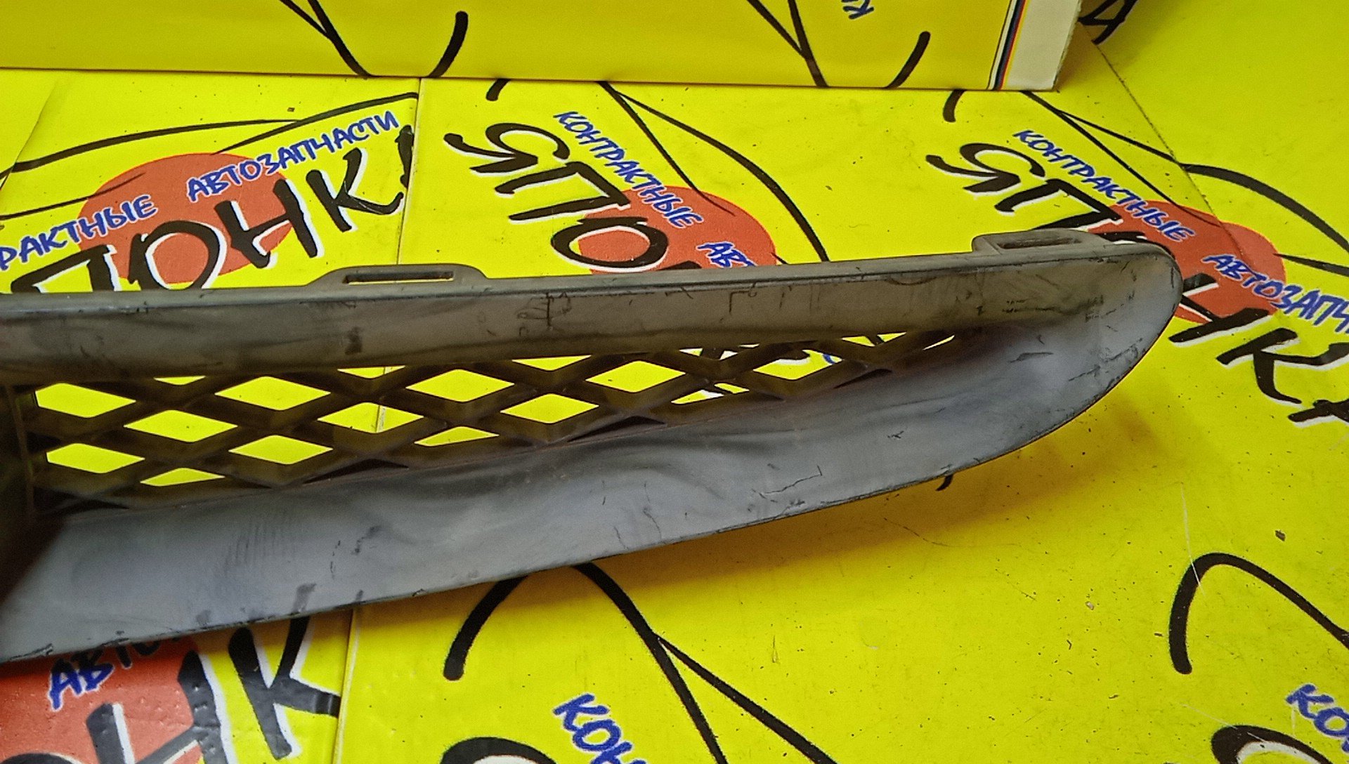 РЕШЕТКА РАДИАТОРА/HON/FIT/JAZZ/GD1/GD2/GD3/GD4/1 МОДЕЛЬ/71121SAA003ZA