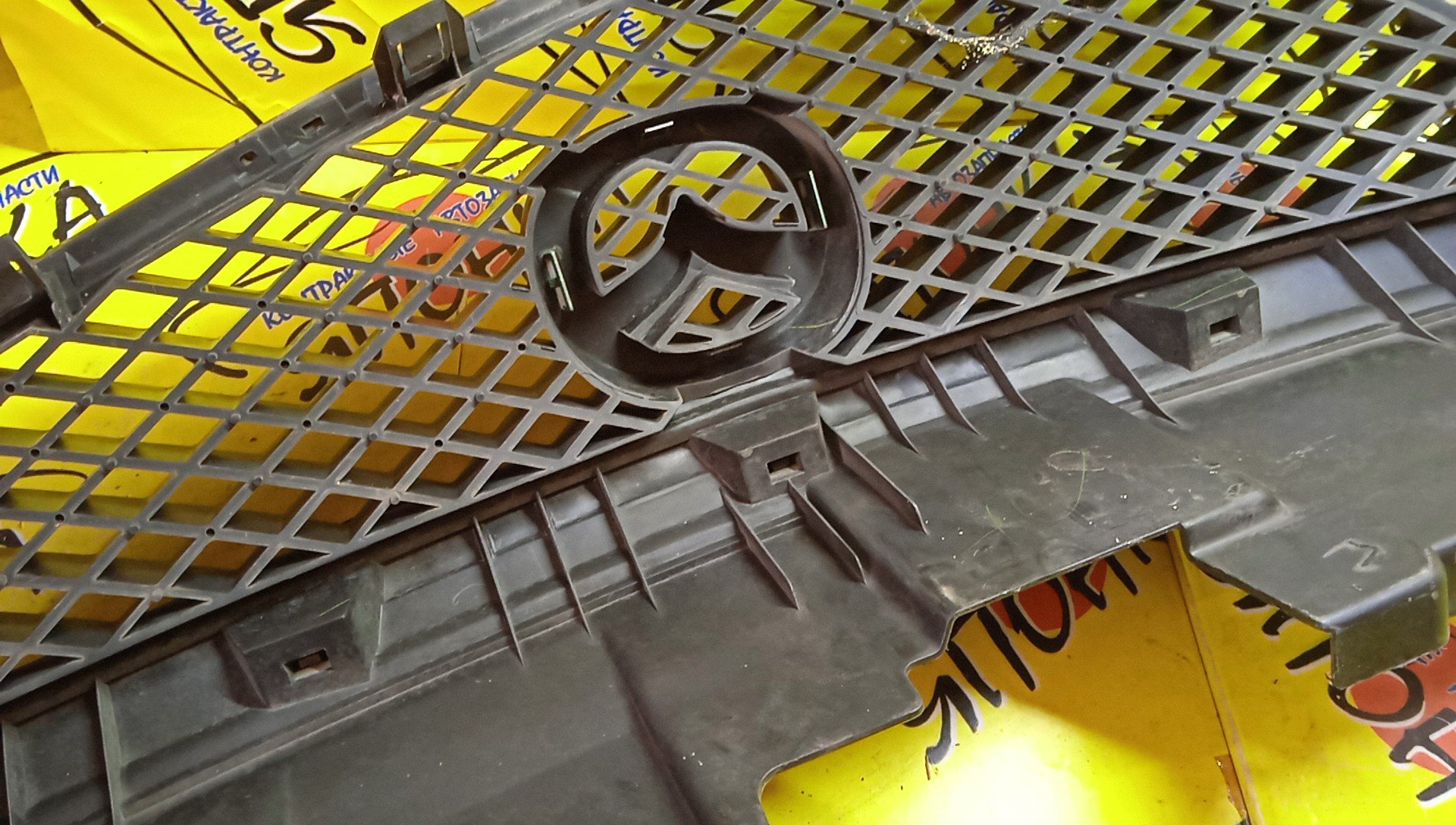 РЕШЕТКА РАДИАТОРА/MAZ/MPV/LW3W/LW5W/LWEW/LWFW/2 МОДЕЛЬ/LD4750710/LC6250712