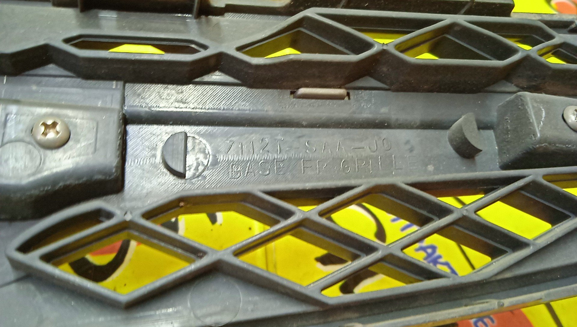 РЕШЕТКА РАДИАТОРА/HON/FIT/JAZZ/GD1/GD2/GD3/GD4/2 МОДЕЛЬ/71121SAA901/71121SAAZ01/71121SAAJ01