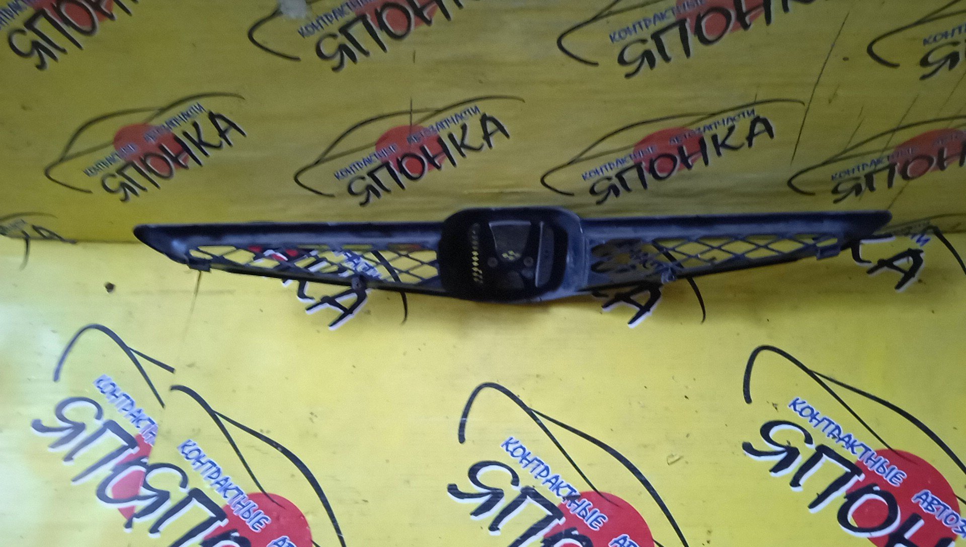 РЕШЕТКА РАДИАТОРА/HON/FIT/JAZZ/GD1/GD2/GD3/GD4/1 МОДЕЛЬ/71121SAA003ZA