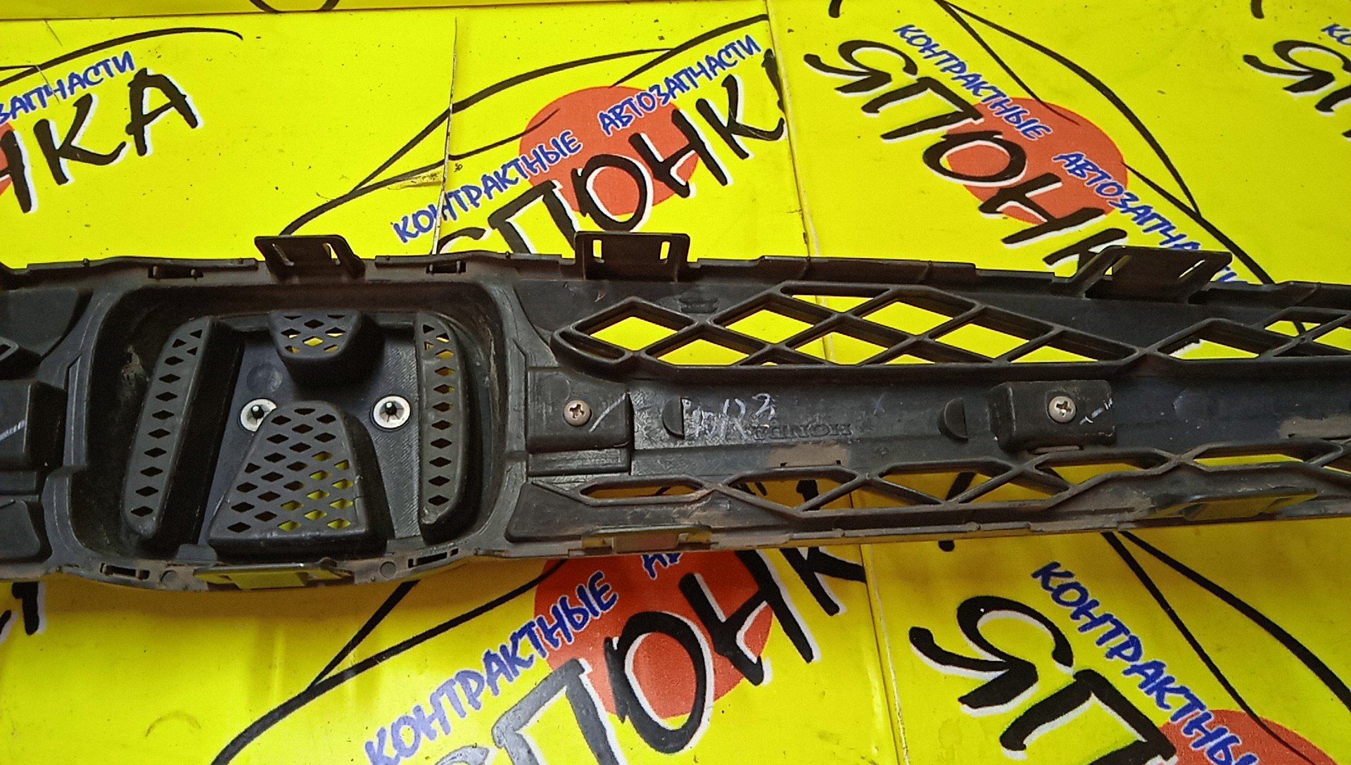 РЕШЕТКА РАДИАТОРА/HON/FIT/JAZZ/GD1/GD2/GD3/GD4/3 МОДЕЛЬ/71121SAAJ01