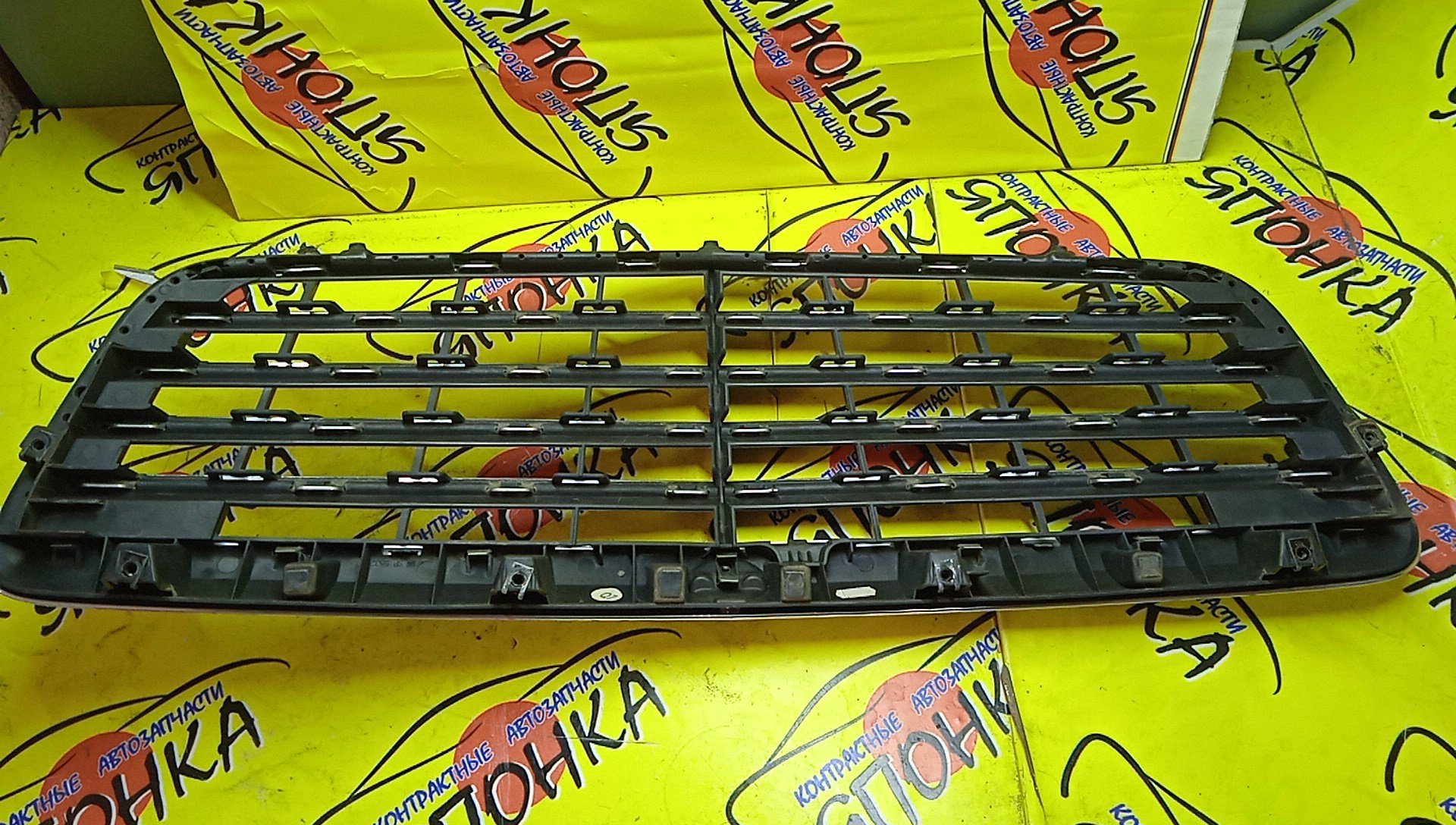 РЕШЕТКА РАДИАТОРА/MERC/E-CLASS/W211/2 МОДЕЛЬ/A2118801783