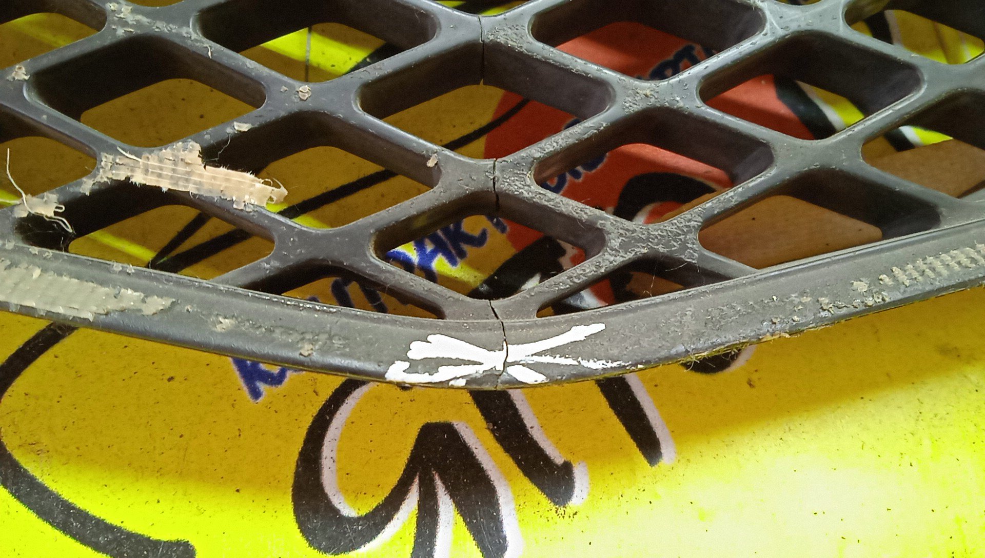 РЕШЕТКА РАДИАТОРА/MAZ/DEMIO/DY/DY3R/DY3W/DY5R/DY5W/1 МОДЕЛЬ/УЦЕНКА/D3525071179/50710K2443