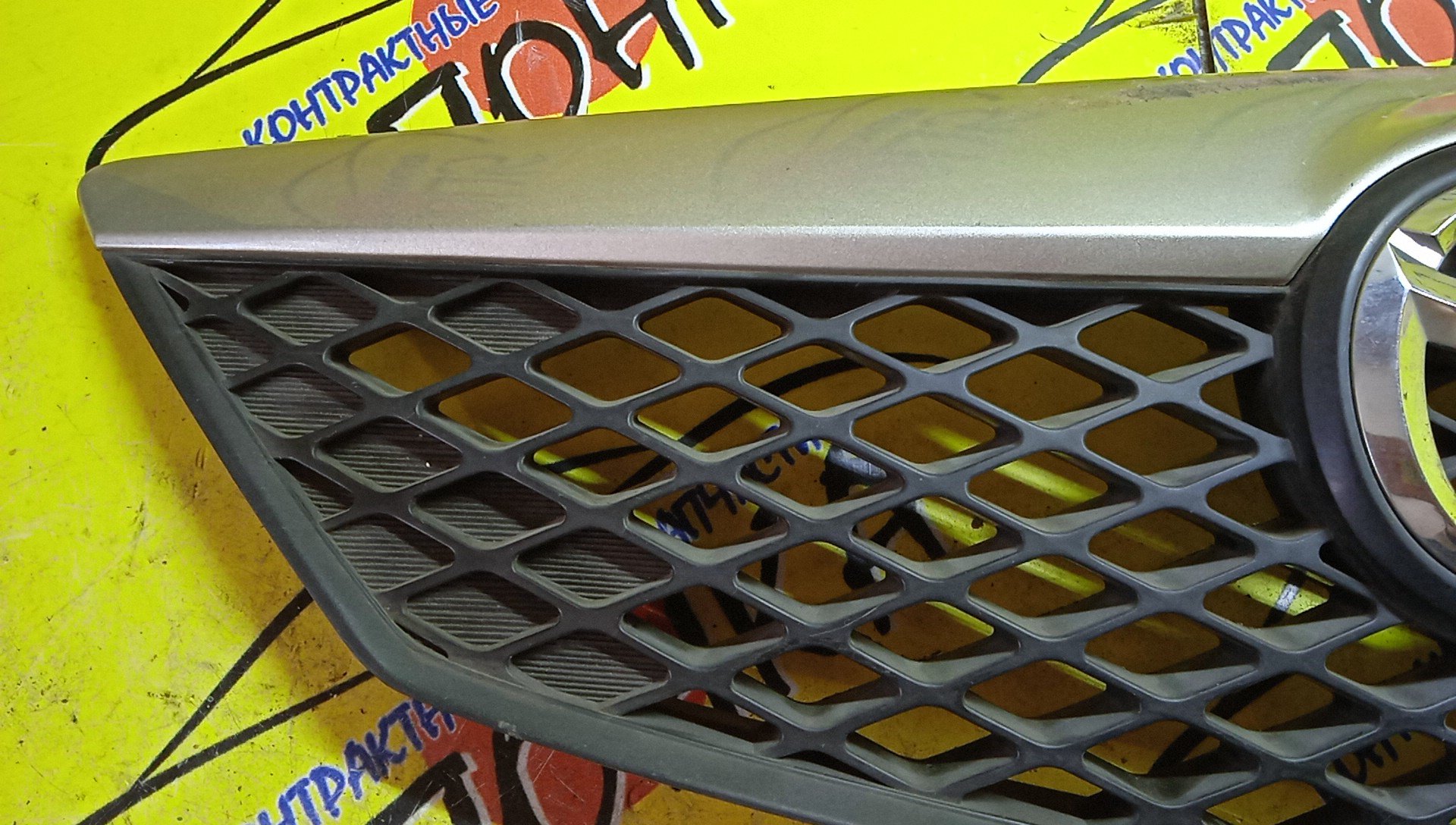 РЕШЕТКА РАДИАТОРА/MAZ/DEMIO/DY/DY3R/DY3W/DY5R/DY5W/1 МОДЕЛЬ/D3525071179/50710K2443