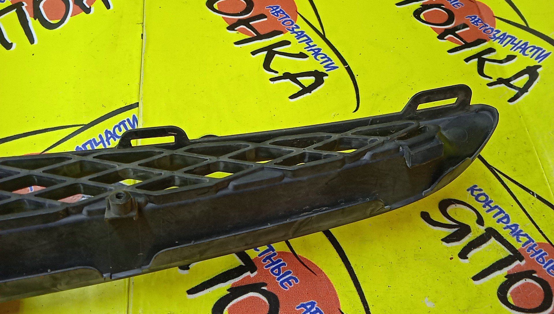 РЕШЕТКА РАДИАТОРА/HON/FIT/JAZZ/GD1/GD2/GD3/GD4/1 МОДЕЛЬ/71121SAA003ZA