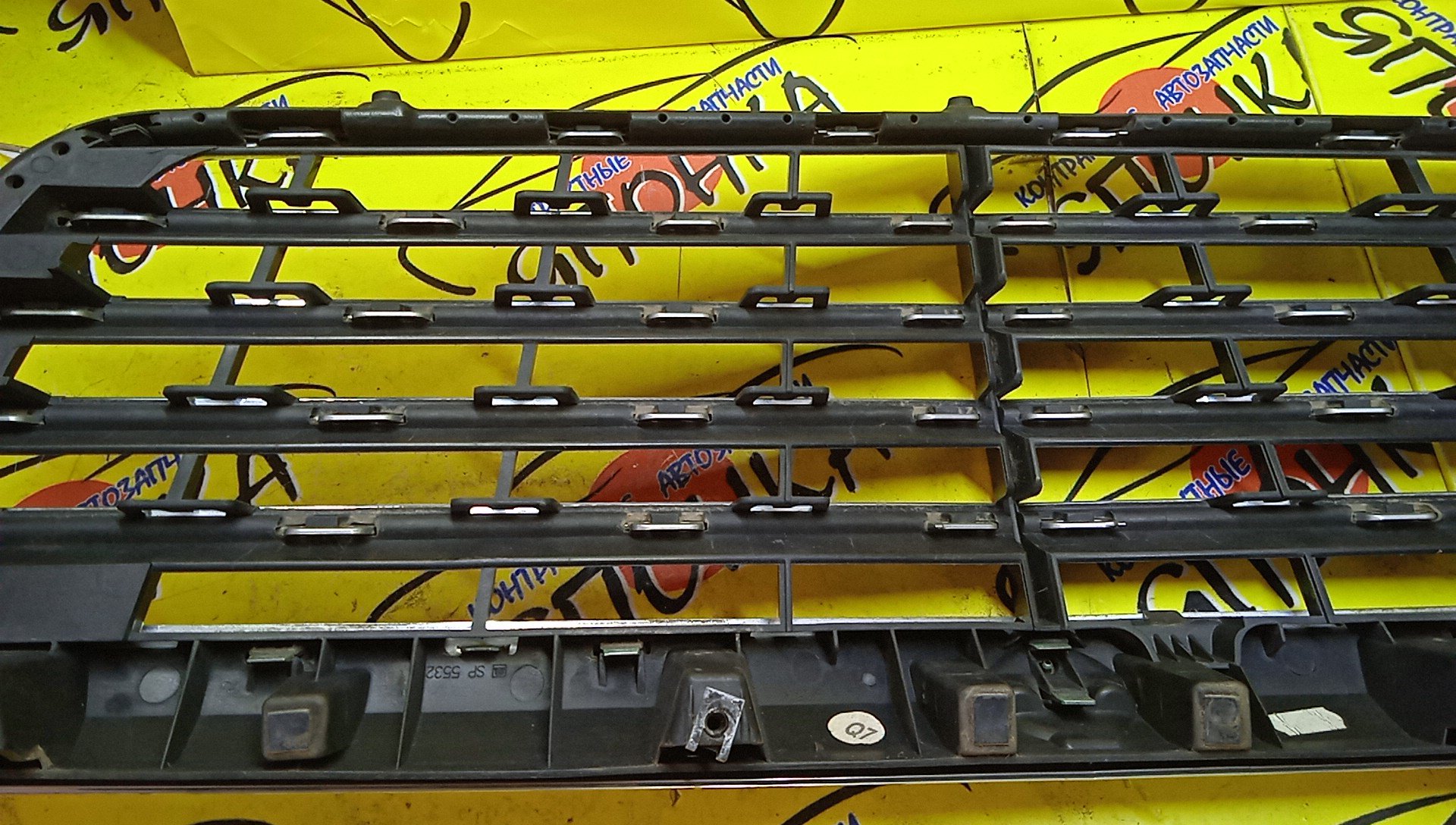 РЕШЕТКА РАДИАТОРА/MERC/E-CLASS/W211/2 МОДЕЛЬ/A2118801783