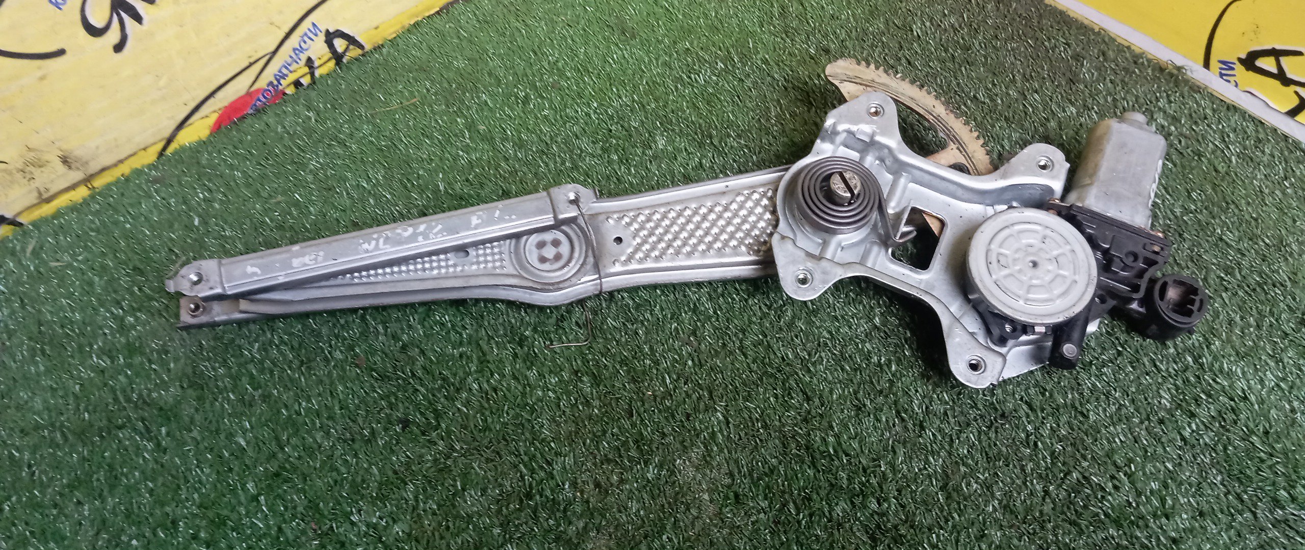 СТЕКЛОПОДЪЕМНИК/TOY/ECHO/PLATZ/VITZ/YARIS/NCP10/NCP12/NCP13/NCP15/NCP16/SCP10/SCP11/SCP13/F/L