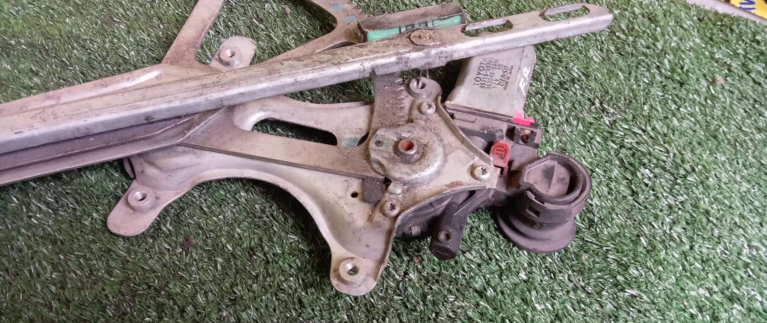 СТЕКЛОПОДЪЕМНИК/TOY/CROWN/CROWN MAJESTA/UZS171/UZS173/UZS175/JZS171/JZS171W/JZS173/JZS173W/JZS175/JZS175W/JZS177/JZS179/GS171/GS171W/JKS175/F/R