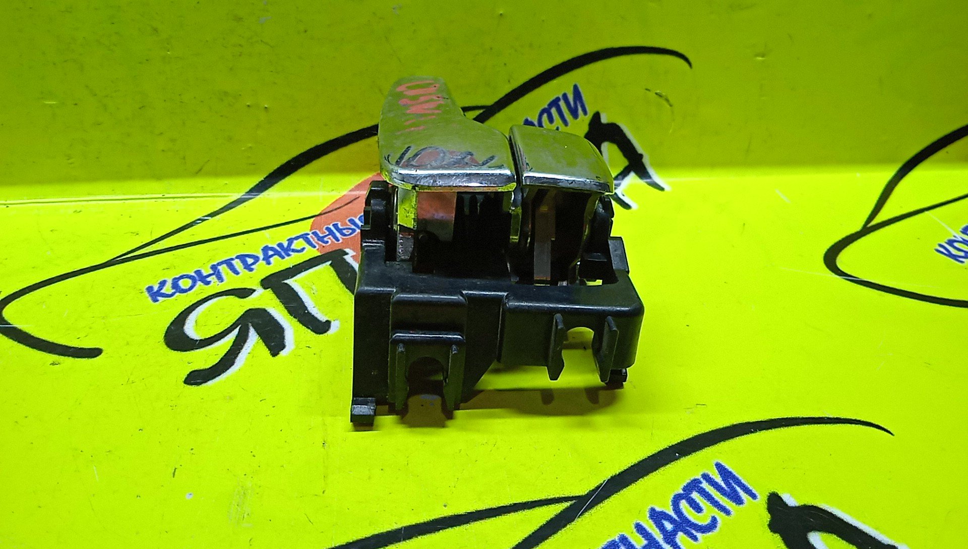 РУЧКА ДВЕРИ ВНУТРЕННЯЯ/MMC/AIRTREK/CU5W/F/R