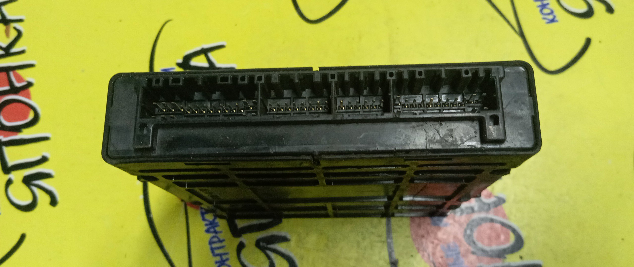 БЛОК EFI/MAZ/PREMACY/FP/CP8W/FPH618881A