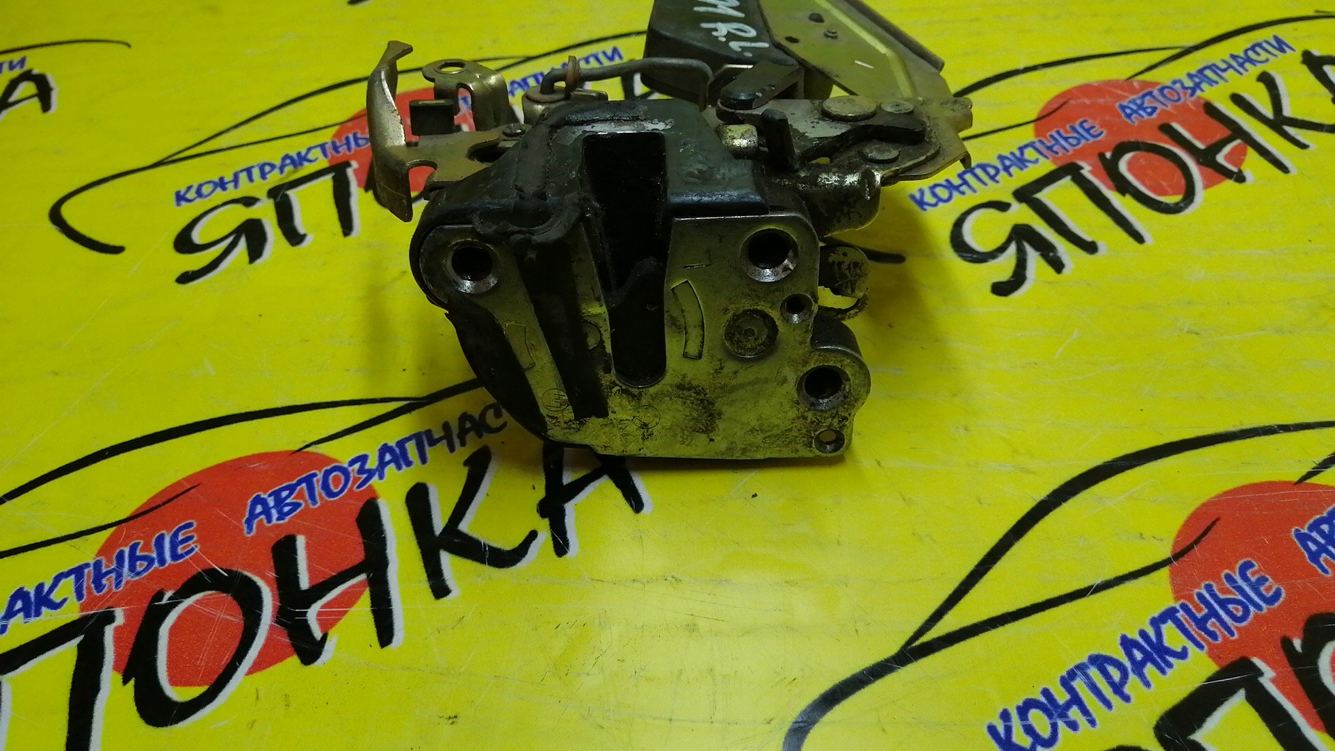 ЗАМОК ДВЕРИ/TOY/COROLLA CERES/SPRINTER MARINO/AE100/AE101/B/L