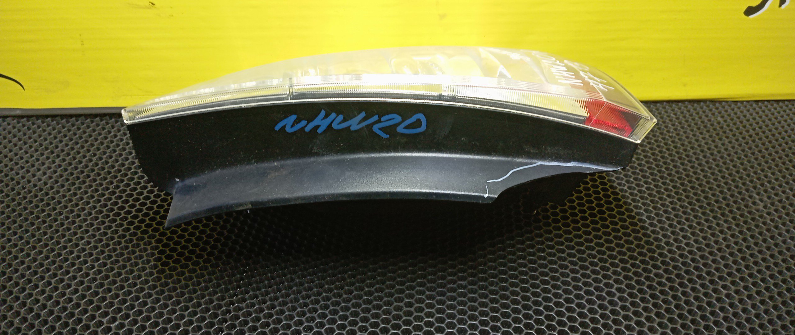 ФОНАРЬ/TOY/PRIUS/NHW20/4713/R/УЦЕНКА