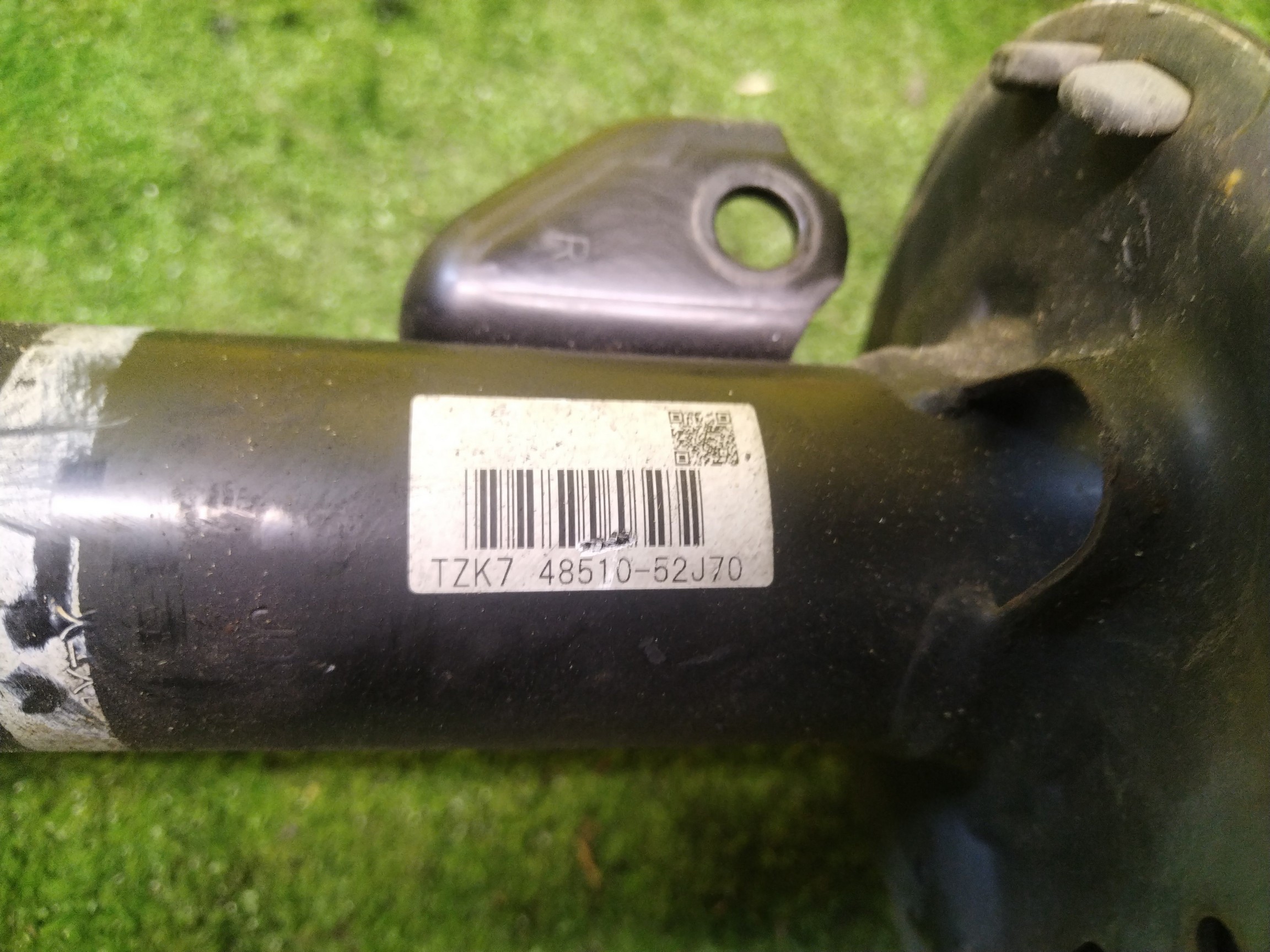 СТОЙКА/TOY/VITZ/KSP130/NSP130/NSP135/NCP131/NSP131/F/R