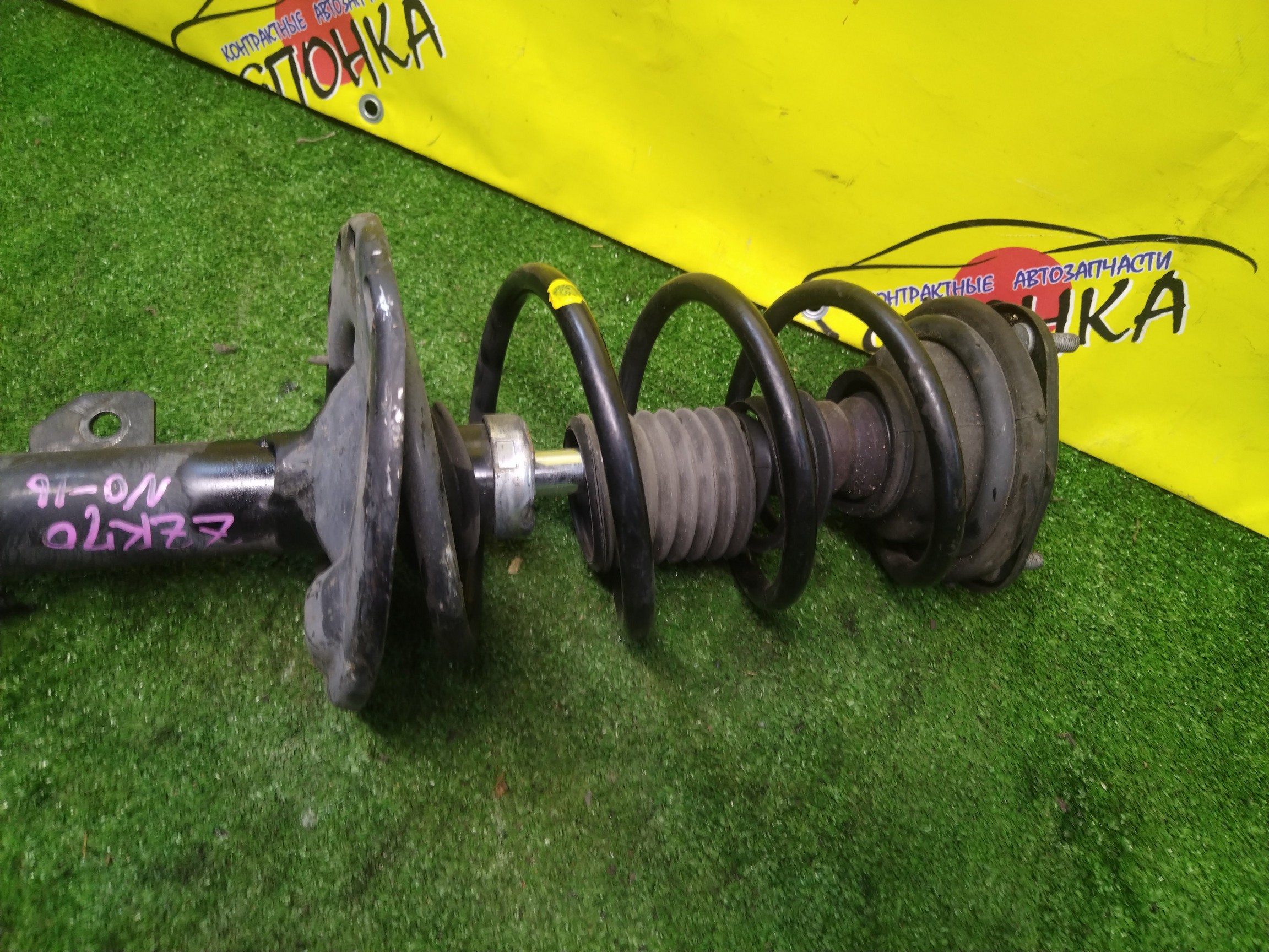 СТОЙКА/TOY/NOAH/VOXY/ZRR70G/ZRR70W/ZRR75G/ZRR75W/F/R/2WD/4WD