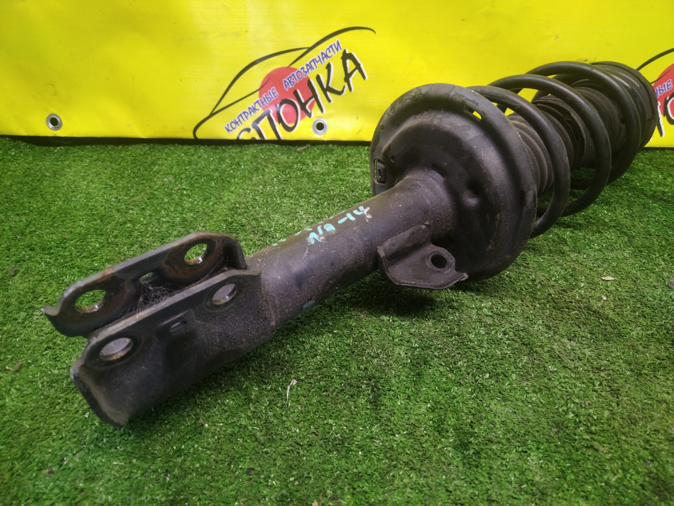 СТОЙКА/TOY/VITZ/KSP130/NSP130/NSP135/NCP131/NSP131/F/R