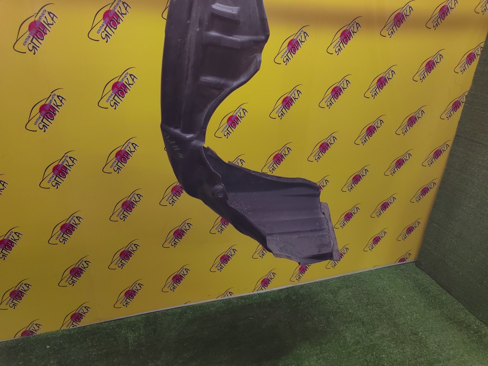 ПОДКРЫЛОК/TOY/AQUA/PRIUS C/NHP10/F/R