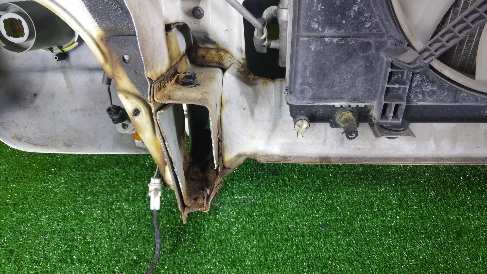 NOSECUT/MMC/PAJERO MINI/H53A/H58A/ТУМАНКИ/1 МОДЕЛЬ/MR414741/5256A947/MR414747/MN161902/MR414744/MR981376/MR592368/MR414743/MR981375/MR592367/MR414742