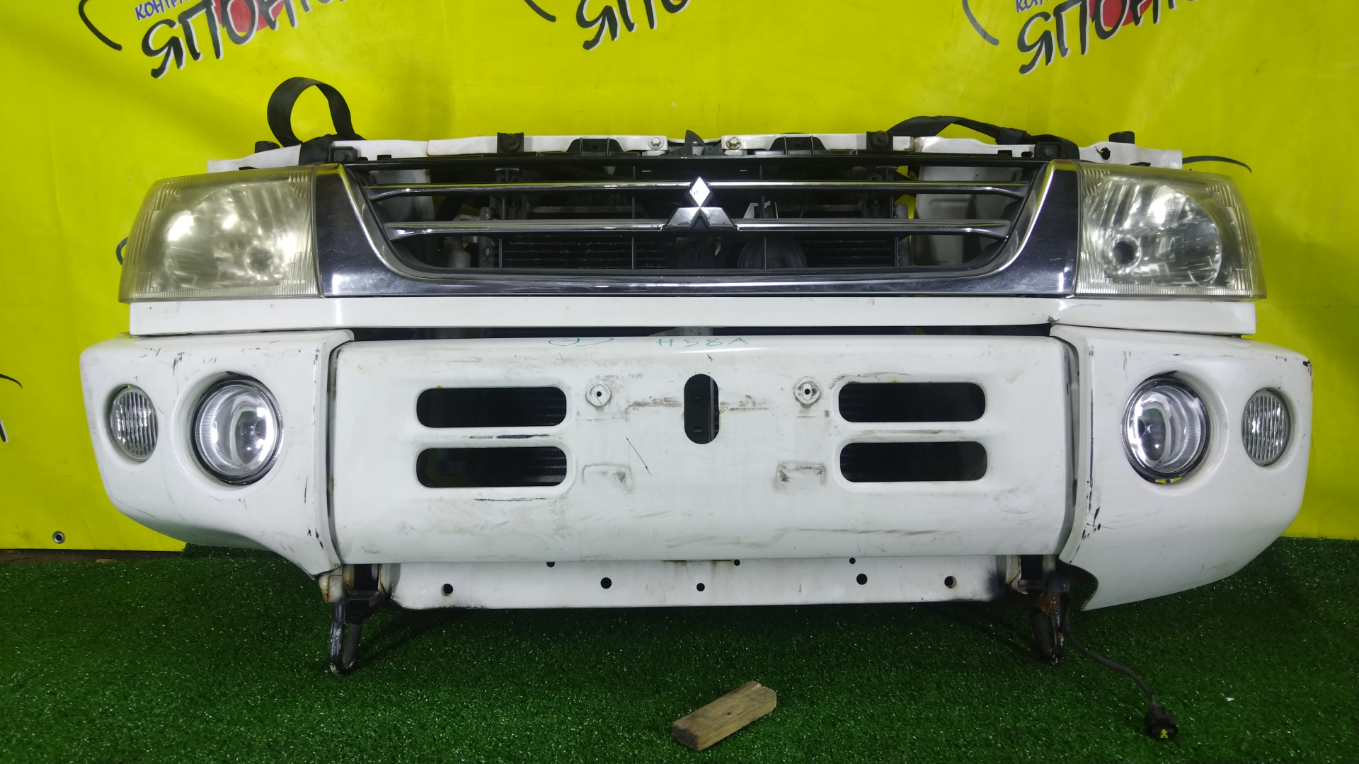 NOSECUT/MMC/PAJERO MINI/H53A/H58A/ТУМАНКИ/1 МОДЕЛЬ/MR414741/5256A947/MR414747/MN161902/MR414744/MR981376/MR592368/MR414743/MR981375/MR592367/MR414742