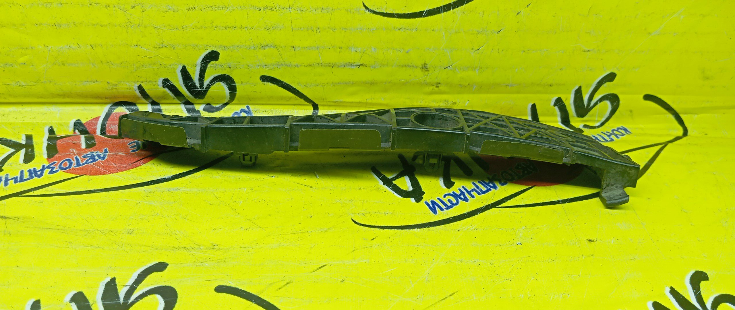 КРЕПЛЕНИЕ БАМПЕРА/TOY/PORTE/NNP10/NNP11/NNP15/B/L/БОКОВАЯ
