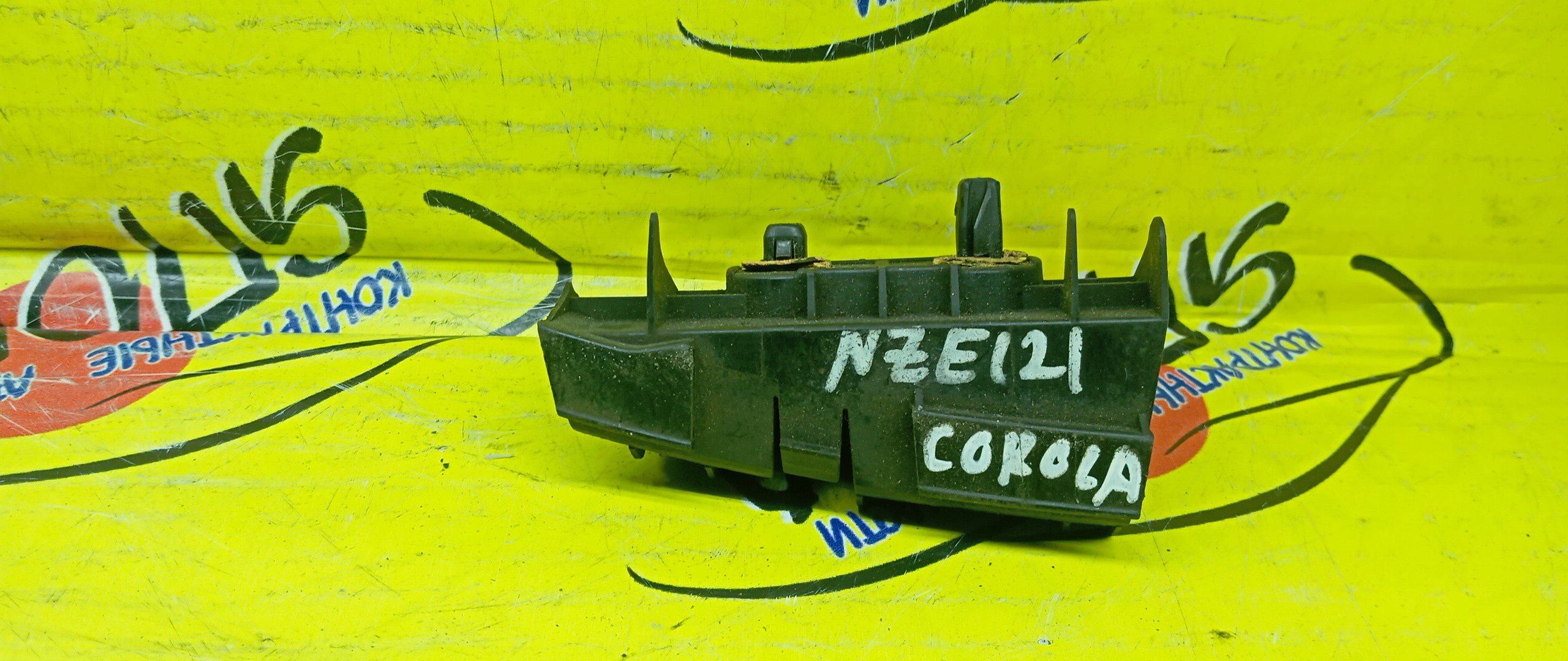 КРЕПЛЕНИЕ БАМПЕРА/TOY/COROLLA/CE121G/NZE121/ZZE122/ZZE124/B/L/ПОД ФОНАРЬ