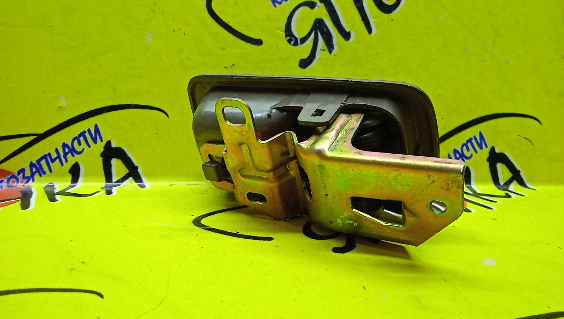 РУЧКА ДВЕРИ ВНУТРЕННЯЯ/TOY/CAMRY/SV30/F/R