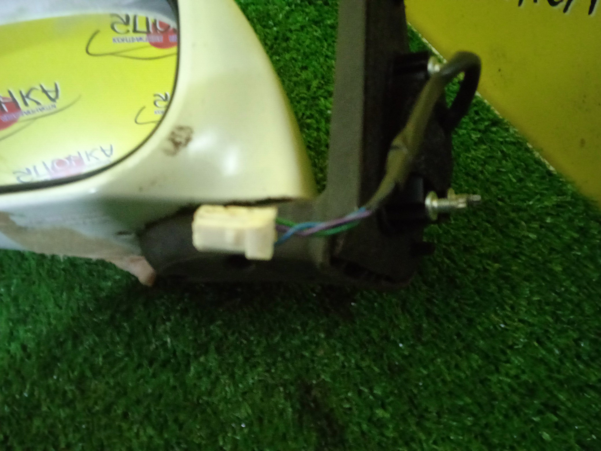 ЗЕРКАЛО/NIS/MARCH/MICRA/AK12/BK12/BNK12/K12/YK12/3 КОНТ./L