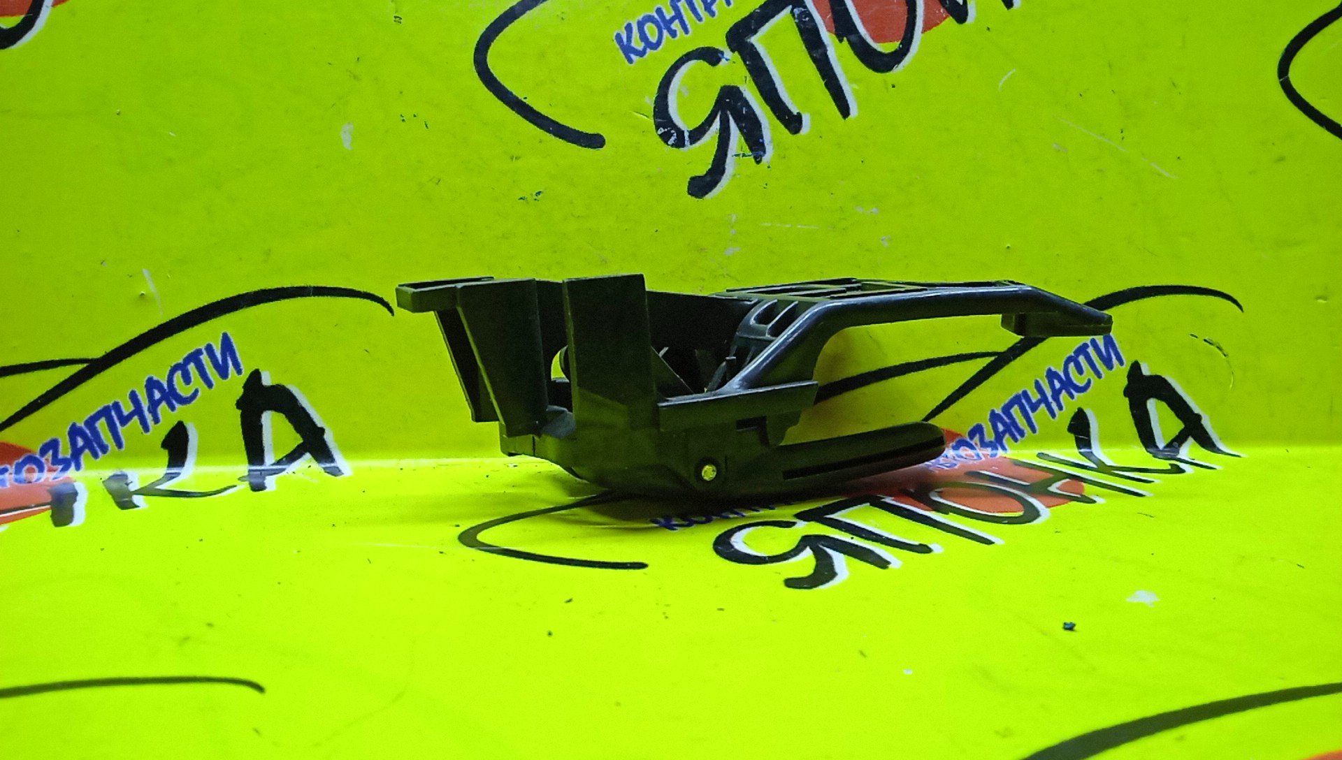 РУЧКА ДВЕРИ ВНУТРЕННЯЯ/TOY/CALDINA/CAMRY/CARINA ED/CORONA EXIV/CURREN/VISTA/AT191G/CT190G/CT196V/CT197V/CT198V/ET196V/ST190G/ST191G/ST195G/ST200/ST201/ST202C/ST203/ST205/ST206/ST207/SV40/F/R