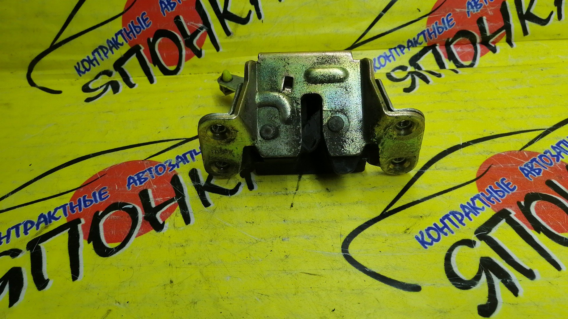 ЗАМОК ДВЕРИ/TOY/ISIS/ZNM10/ZGM10/ANM10/B/R/ПЕРЕД