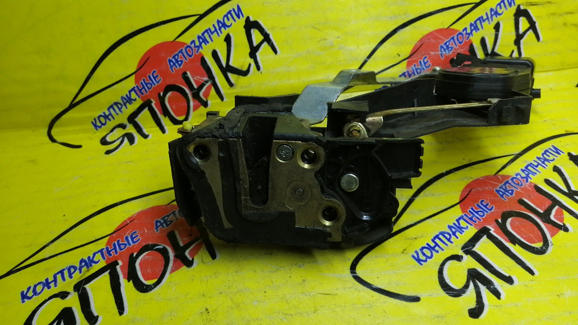 ЗАМОК ДВЕРИ/TOY/LITE ACE NOAH/TOWN ACE NOA/R40/R50/F/L