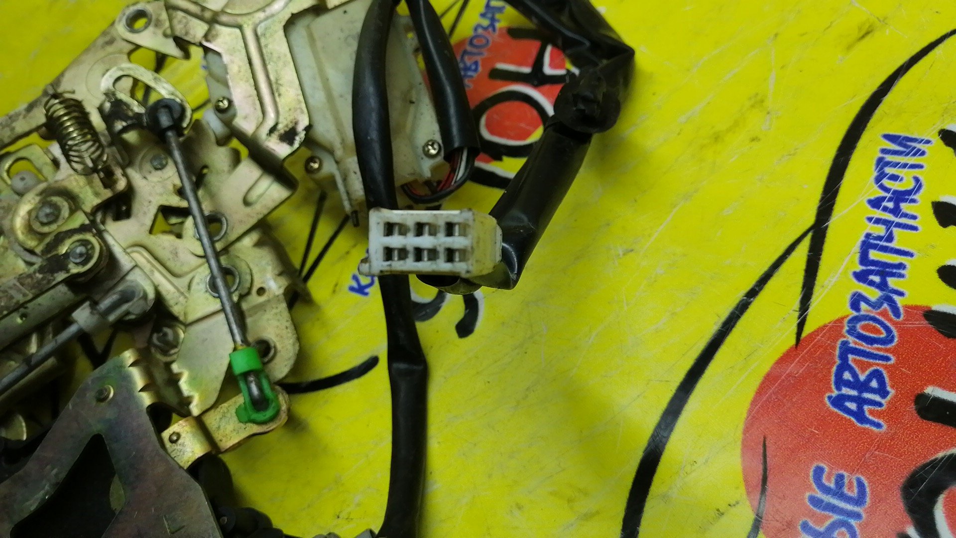 ЗАМОК ДВЕРИ/MAZ/MPV/LW3W/B/L