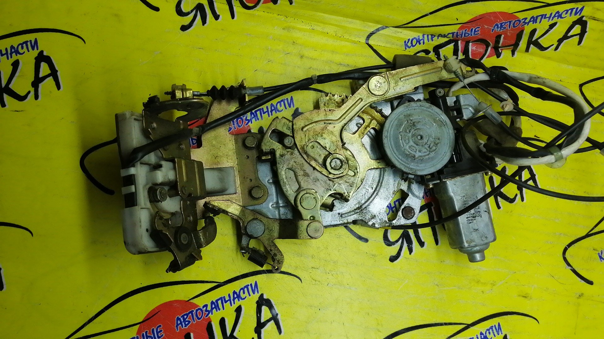 ЗАМОК ДВЕРИ/MAZ/MPV/LW3W/B/L