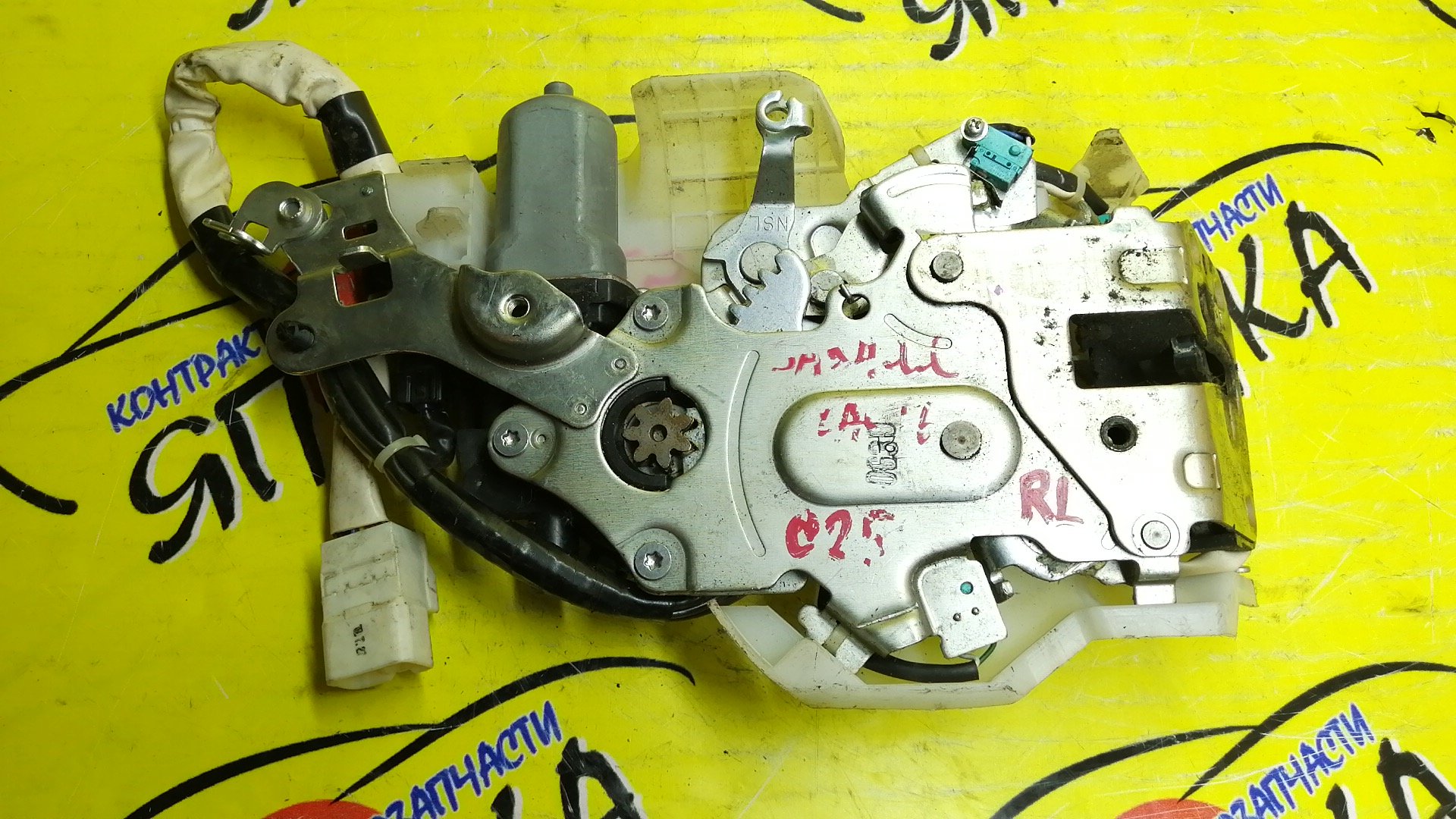 ЗАМОК ДВЕРИ/NIS/SERENA/C25/CC25/NC25/B/L/ЗАДНЯЯ ЧАСТЬ