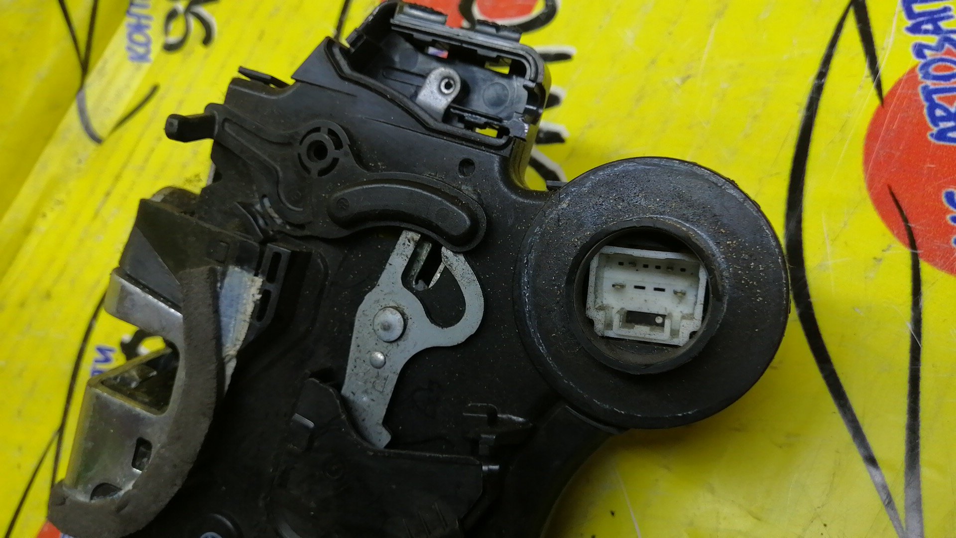 ЗАМОК ДВЕРИ/SUZ/ESCUDO/TD94W/B/R