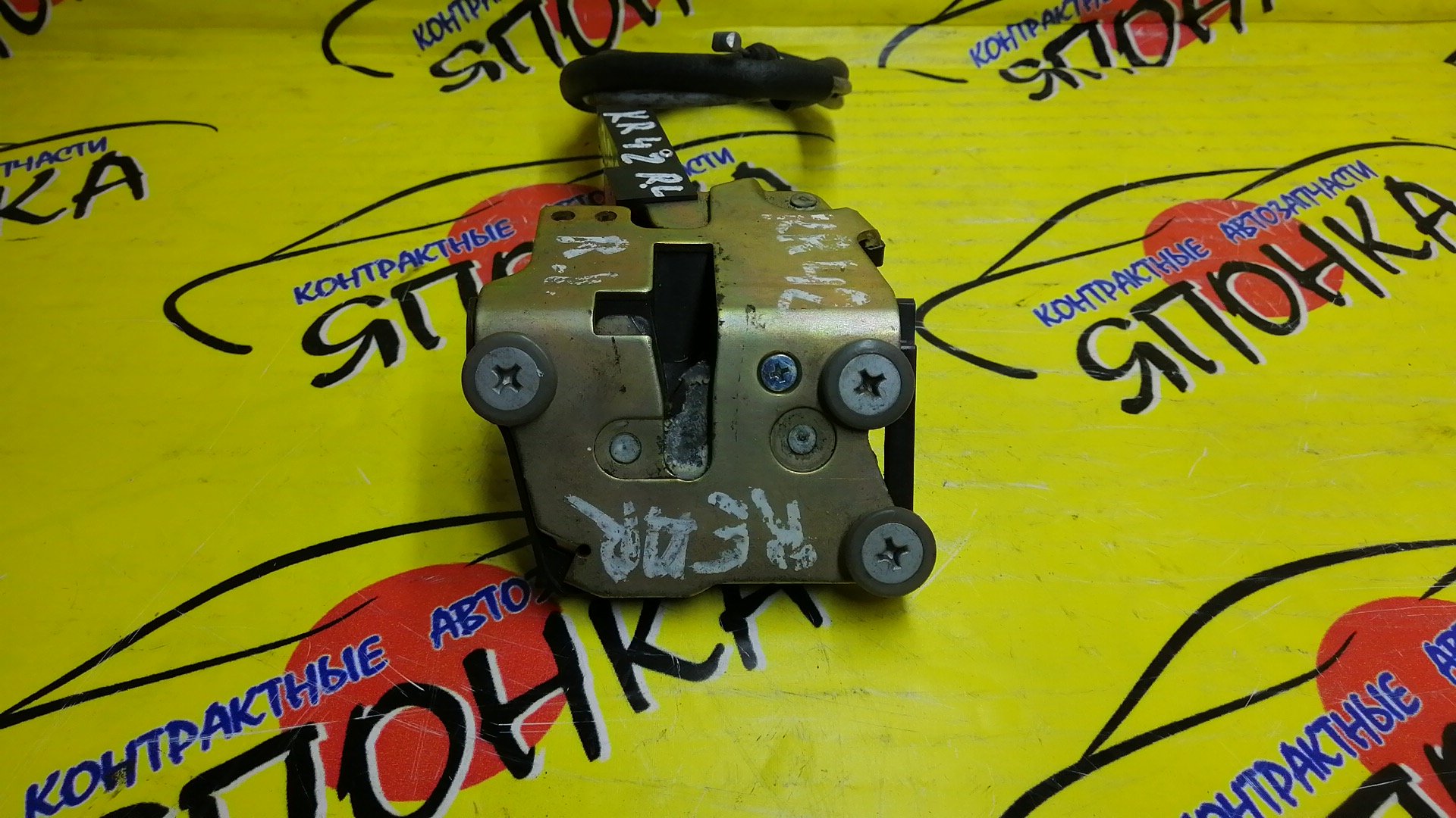 ЗАМОК ДВЕРИ/TOY/LITE ACE NOAH/TOWN ACE NOA/R40/R50/B/L/ЗАД