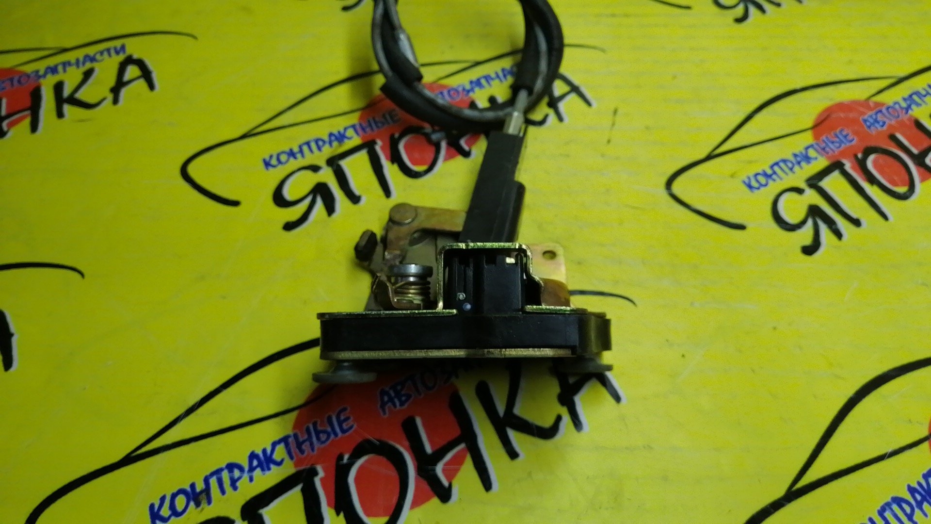 ЗАМОК ДВЕРИ/TOY/LITE ACE NOAH/TOWN ACE NOA/R40/R50/B/L/ЗАД