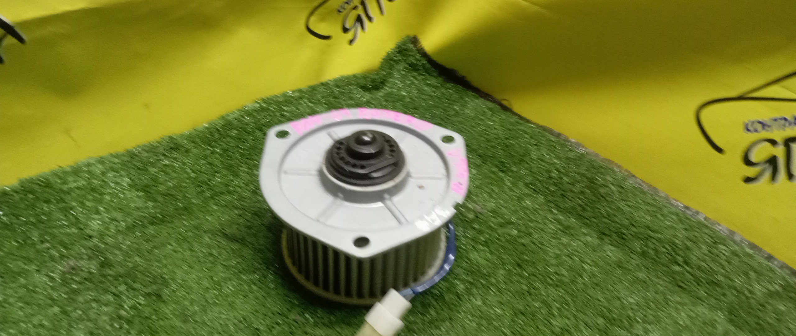 МОТОР ПЕЧКИ/MMC/RVR/PAJERO/CHARIOT GRANDIS/N84W/N61W/N64W/N64WG/N71W/N73W/N73WG/N74W/N74WG/N86W/N94W/N96W/V63W/V65W/V68W/V73W/V75W/V77W/V/ЗАДНИЙ