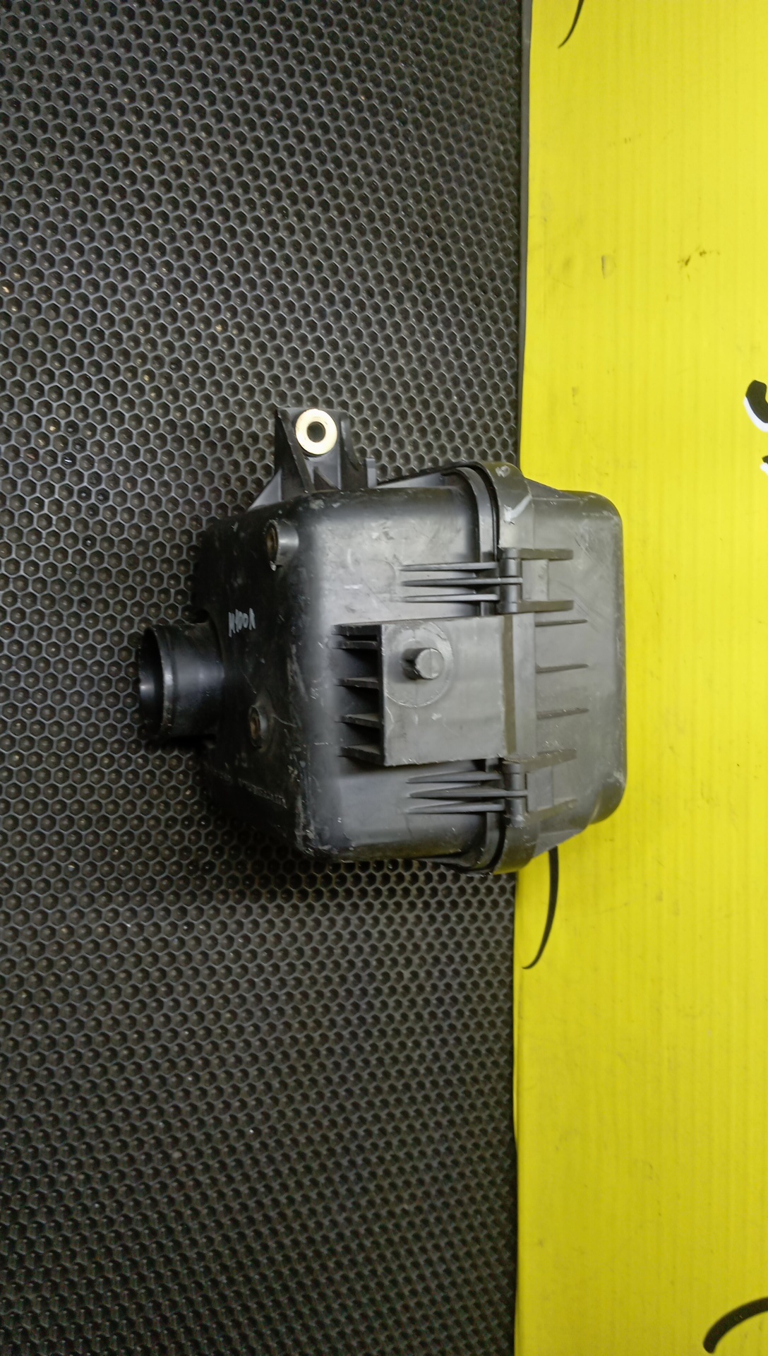 КОРПУС ВОЗДУШНОГО ФИЛЬТРА/TOY/DUET/DAIHATSU SIRION/DAIHATSU STORIA/M101A/M101S/M111A/M111S/K3VE